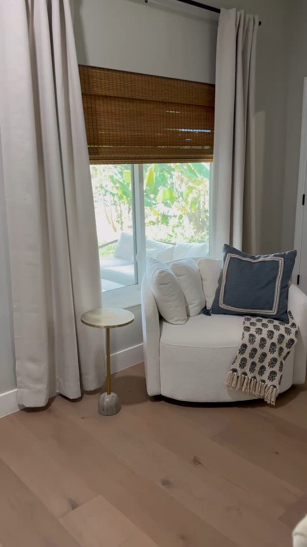 Home decor, swivel chair, living room decor, bamboo blinds

#LTKSeasonal #LTKdayinmylife #LTKHome