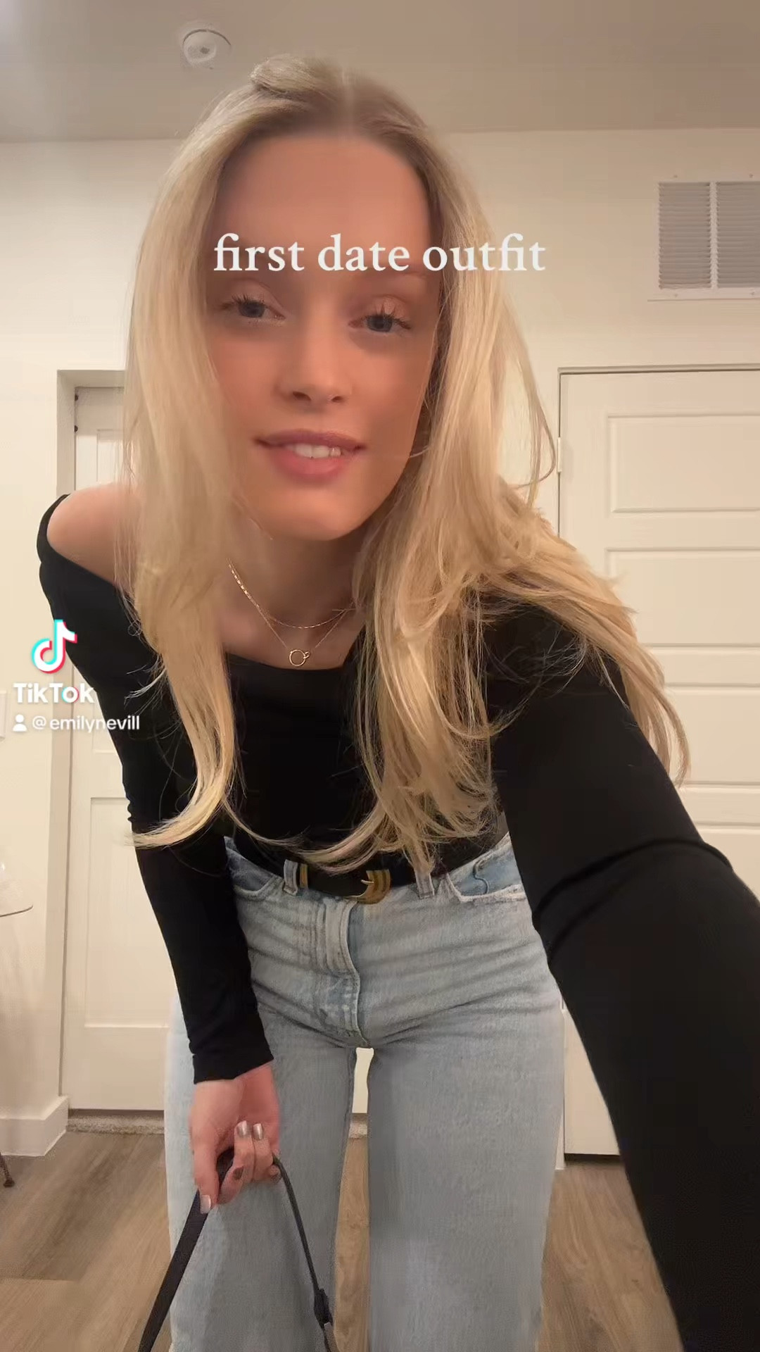 First date outfit inspo || winter outfit

I’m wearing a 25r in pants - color is Light 

#LTKfindsunder100 #LTKSeasonal