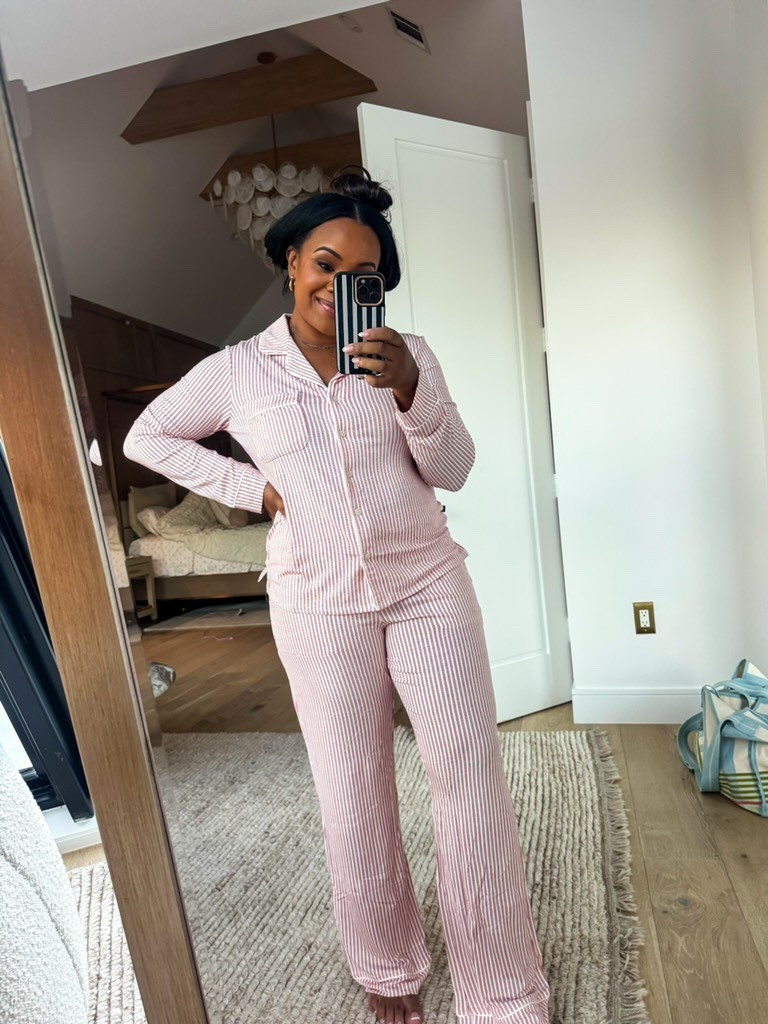 Holiday pajama set comes in so many colors! Now on sale 🎄😍

#LTKHoliday #LTKSaleAlert #LTKSeasonal