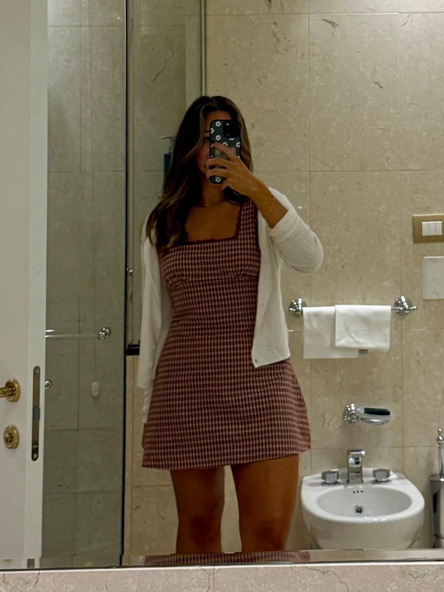 dressed this down with white sneakers + I felt so italian