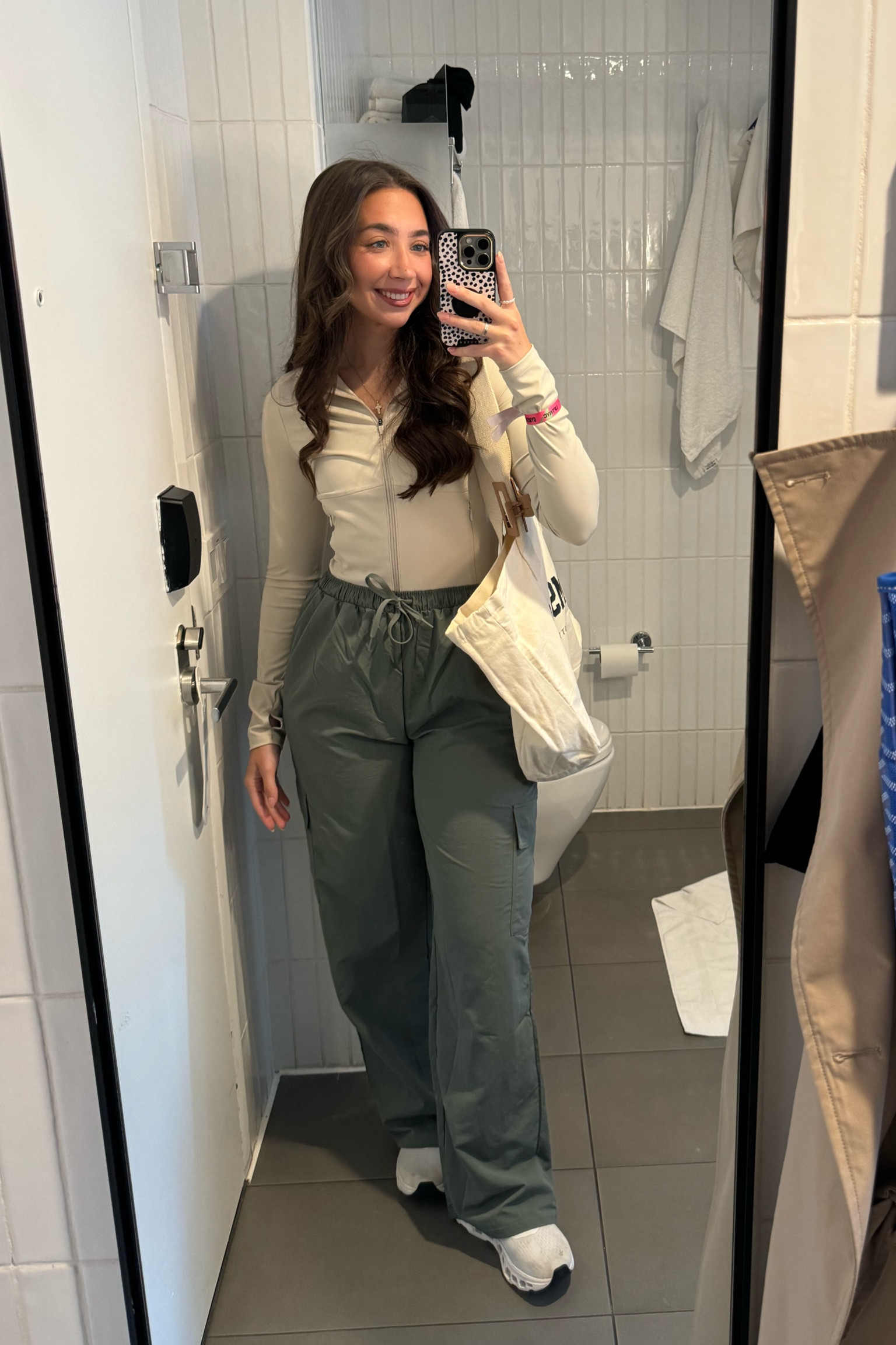 Modest gym fit #LTKFallSale

#LTKActive #LTKSeasonal