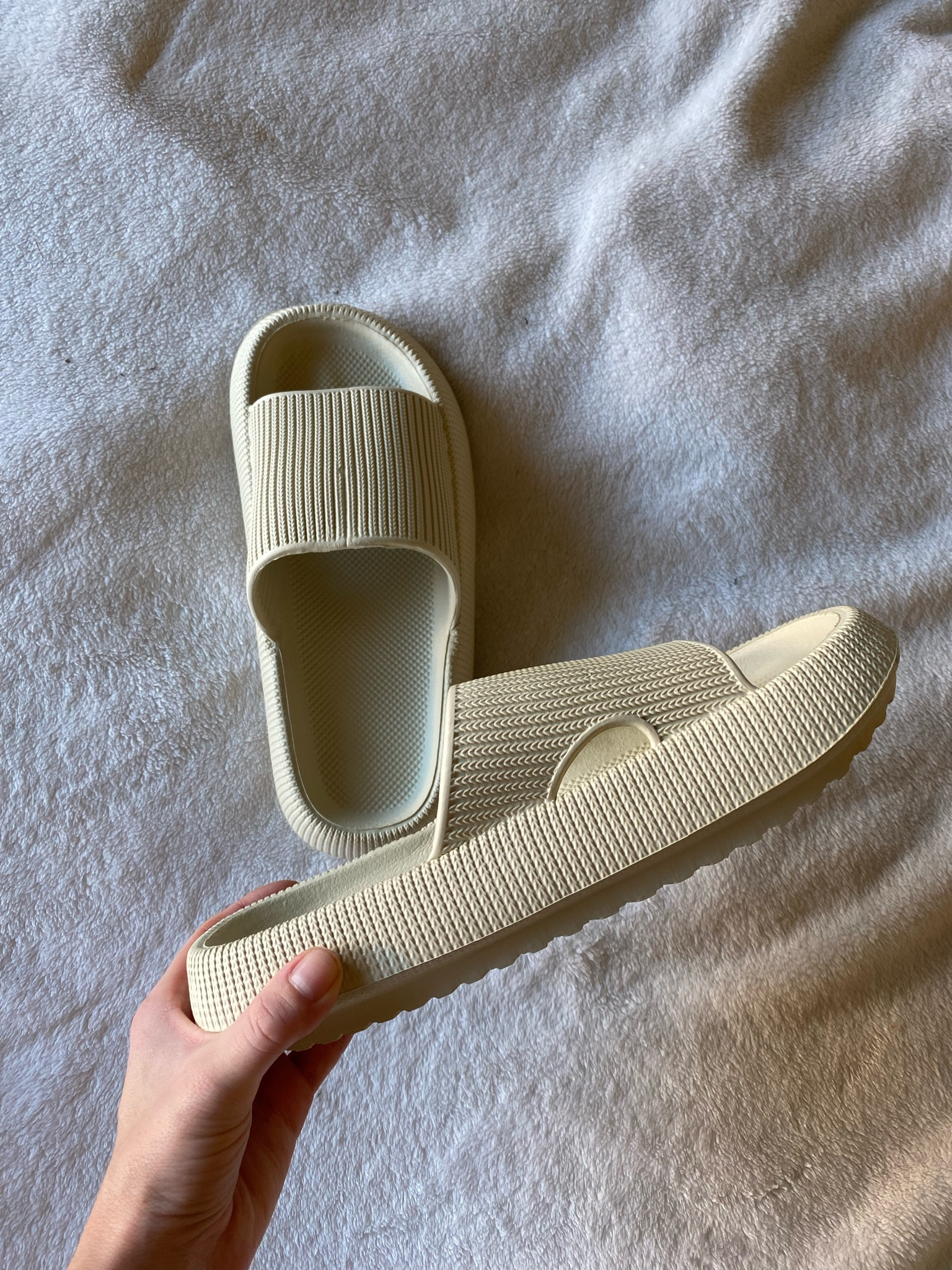 Cloud slippers from amazon // the comfiest!! I sized down a half size 

#LTKsalealert #LTKunder50 #LTKstyletip