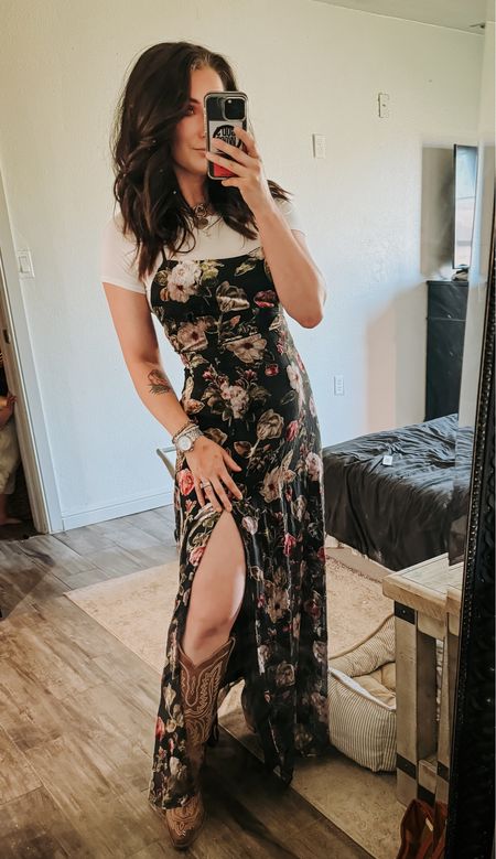 Edgy western look! This dress doesn’t have stretch so if you are between sizes go up. Paired with my favorite Amazon bodysuit and ariat Casanova boots in whisky! 

Perfect for spring wedding guest outfit, date night  or even a romantic beach vacation! 





#springstyle #weddingguestdress #wedding #boots #dress #springdress #western #edgy

Spring style wedding guest western edgy floral dress modest 

#LTKSeasonal #LTKshoecrush #LTKfindsunder100
