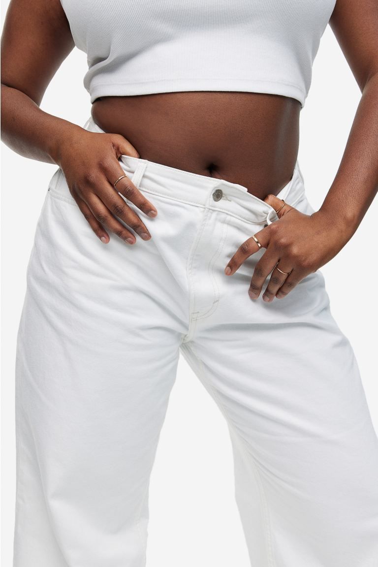 Curvy Fit Wide Regular Jeans - White - Ladies | H&M US | H&M (US + CA)