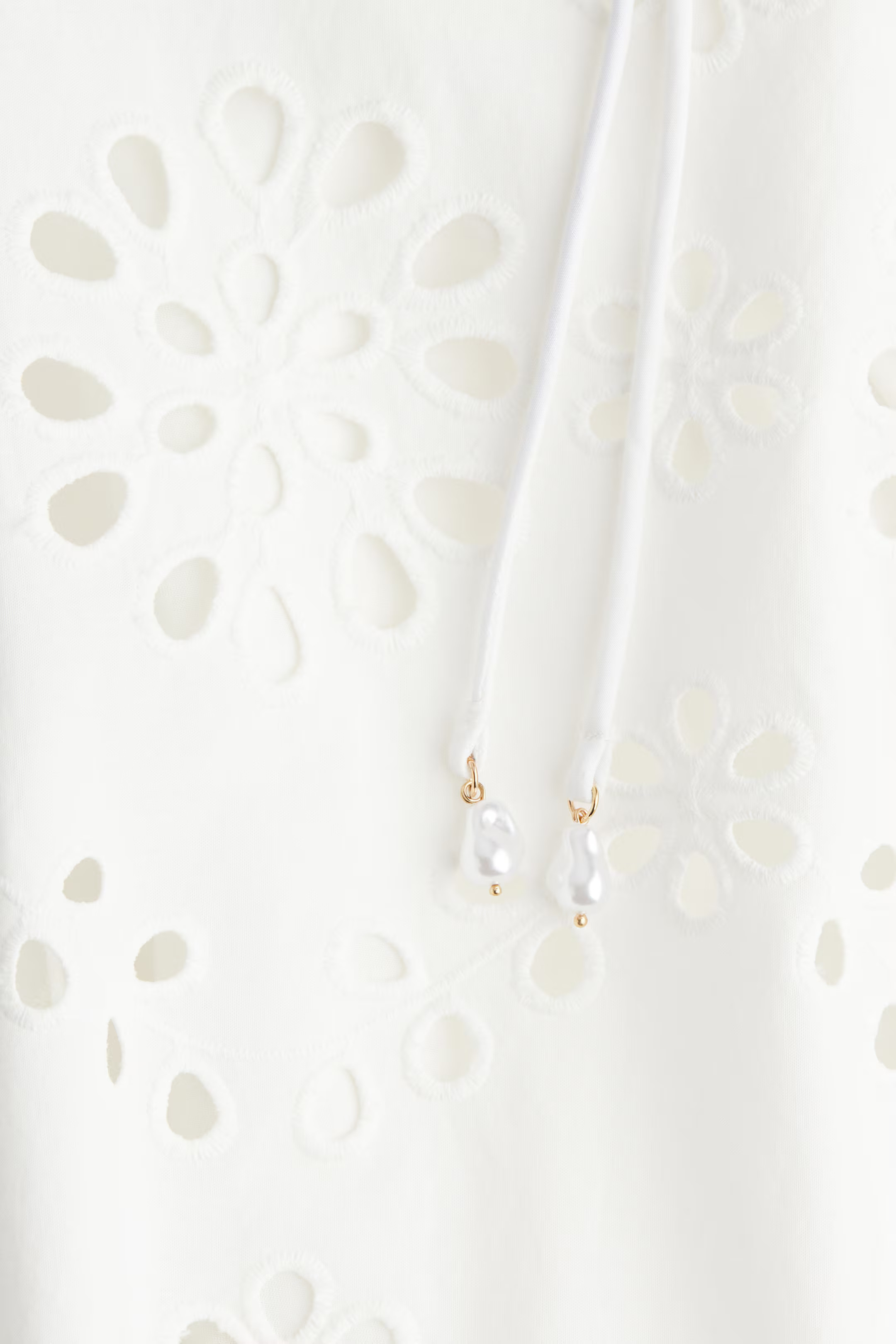 Tie-strap broderie anglaise dress - White - Ladies | H&M GB | H&M (UK, MY, IN, SG, PH, TW, HK)