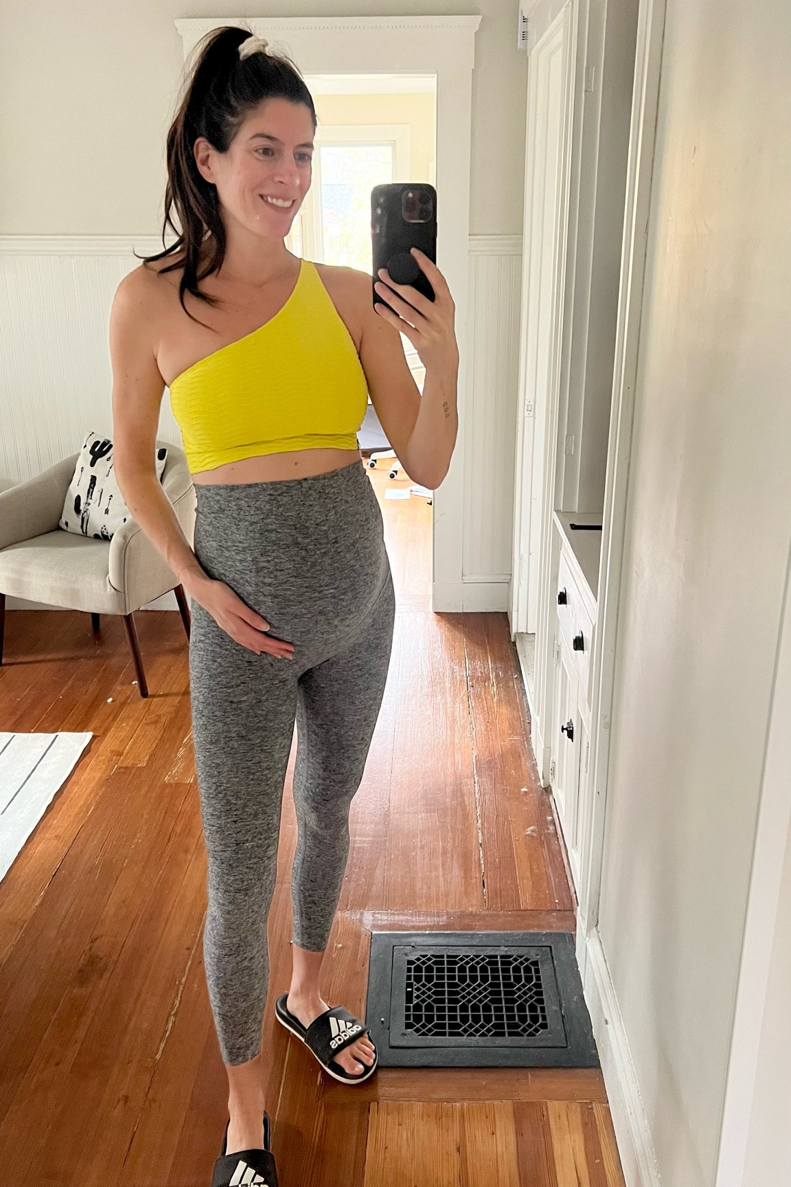These exact color options aren’t available, but lots of others to choose from! Wearing size small leggings. The OSFM top is great for accommodating pregnancy! 

#LTKfitness #LTKbump