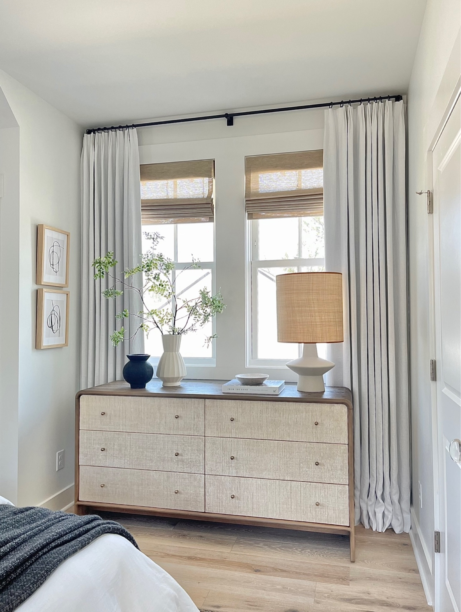 Today is the last day for 14% off my guest bedroom curtains!

Bedroom.  Guest bedroom decor. Dresser.  White linen curtains.  White lamp.  Window shades.  Decor books. White vase. Black vase.  Loloi rugs 

#LTKhome #LTKstyletip #LTKsalealert