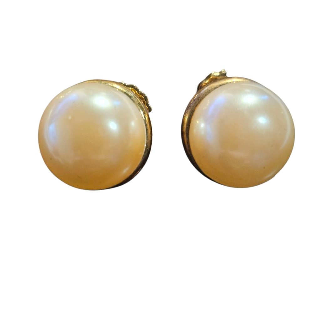 Elegant Faux Pearl and Gold Tone Earring Earrings. | Poshmark