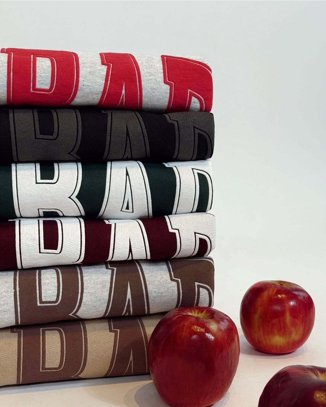 THE BAR RESTOCK! So many fall colors out now 🍎