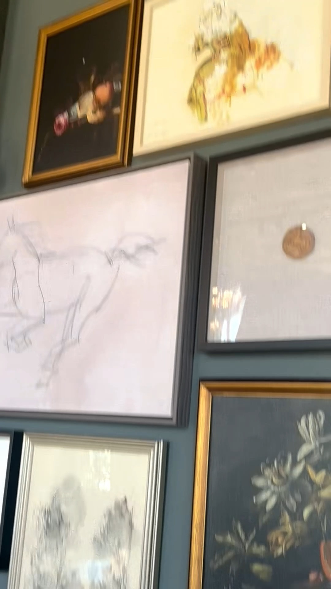 A cozy corner, a stylish bench, and a touch of art to inspire ✨🖼️
Hashtag: #ArtCorner #HomeDecor #StylishSpaces #InteriorInspo #CozyVibes #DesignDetails

#LTKHoliday #LTKHome #LTKGiftGuide