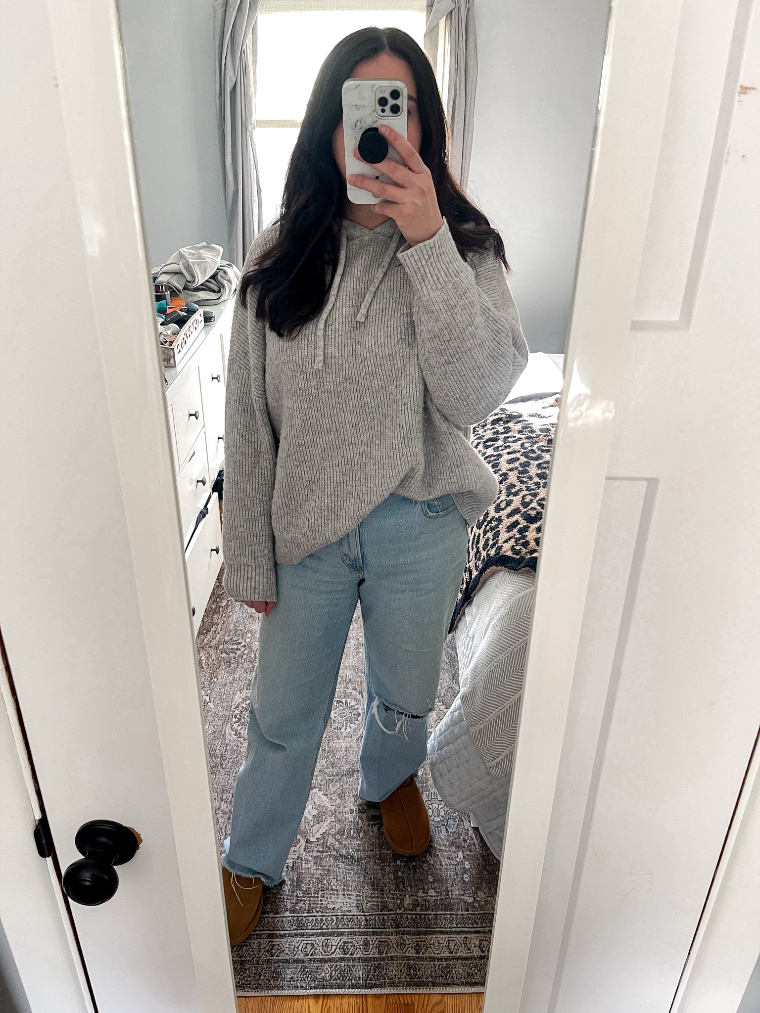 Sunday winter outfit
Comfy casual look
Nuuds Abercrombie ugg


#LTKFindsUnder100 #LTKFindsUnder50 #LTKStyleTip