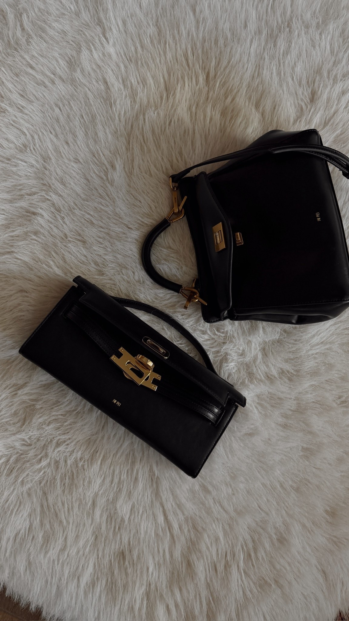 I am obsessed with these bags! They look and feel expensive without the price and would make such a great gift for any women on your list #amazon #bag #giftidea #handbag 

#LTKBeauty #LTKHoliday #LTKGiftGuide