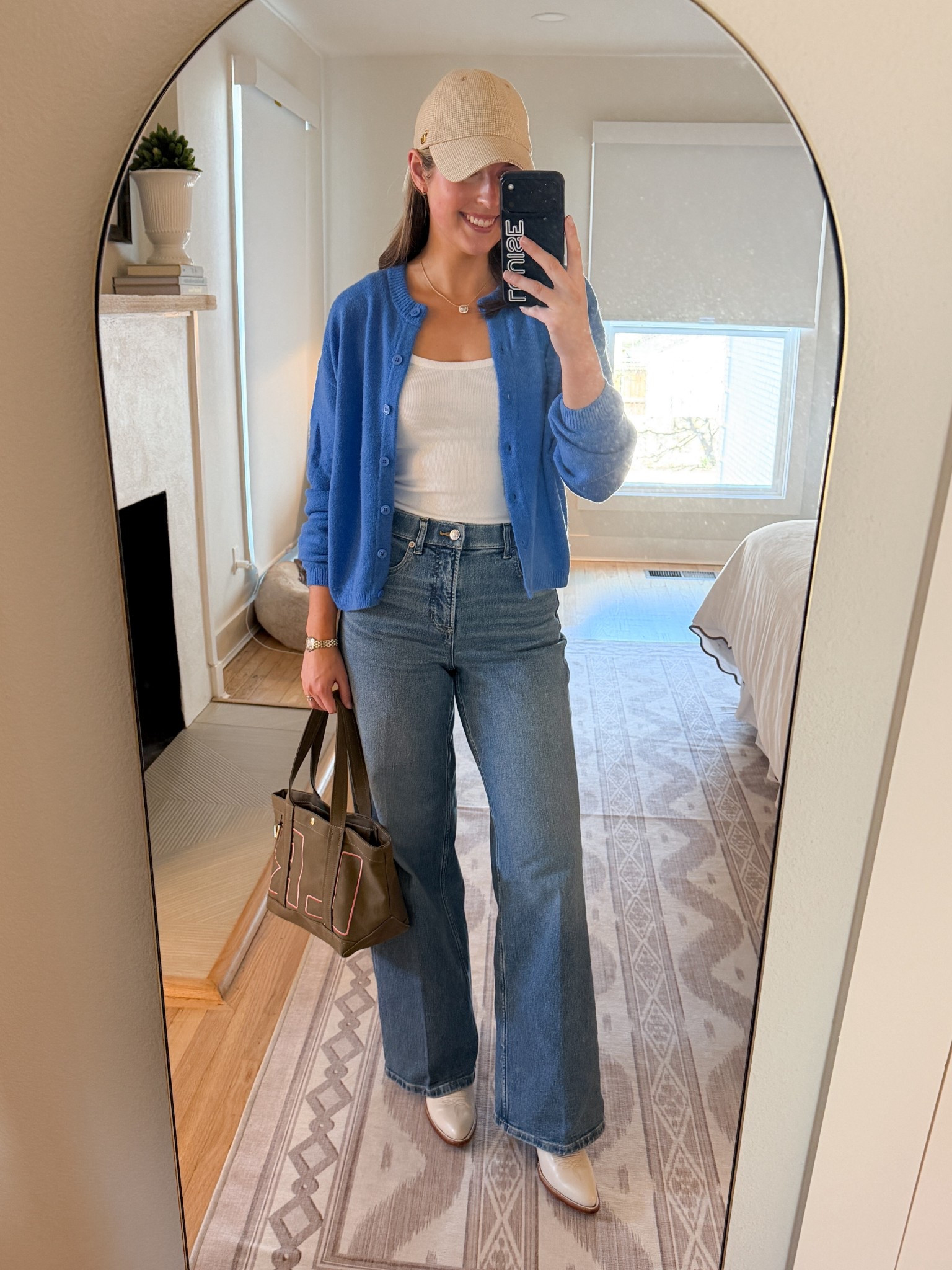 Saturday ootd! Hat is from Chord, sweater is old, linked same & similar! Wearing a S in jean 