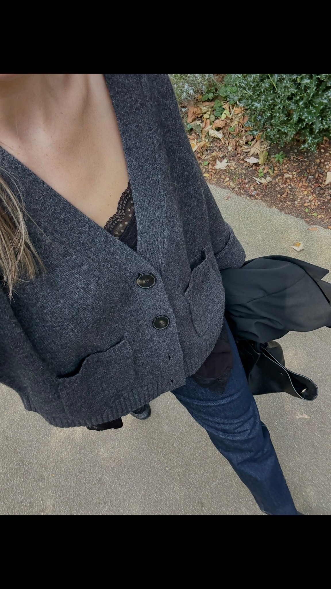 What to wear when the dress code is smart casuall

Wearing a L in the cami and cardi and a 30 in the jeans 

#LTKautumn #LTKuk #LTKdatenight