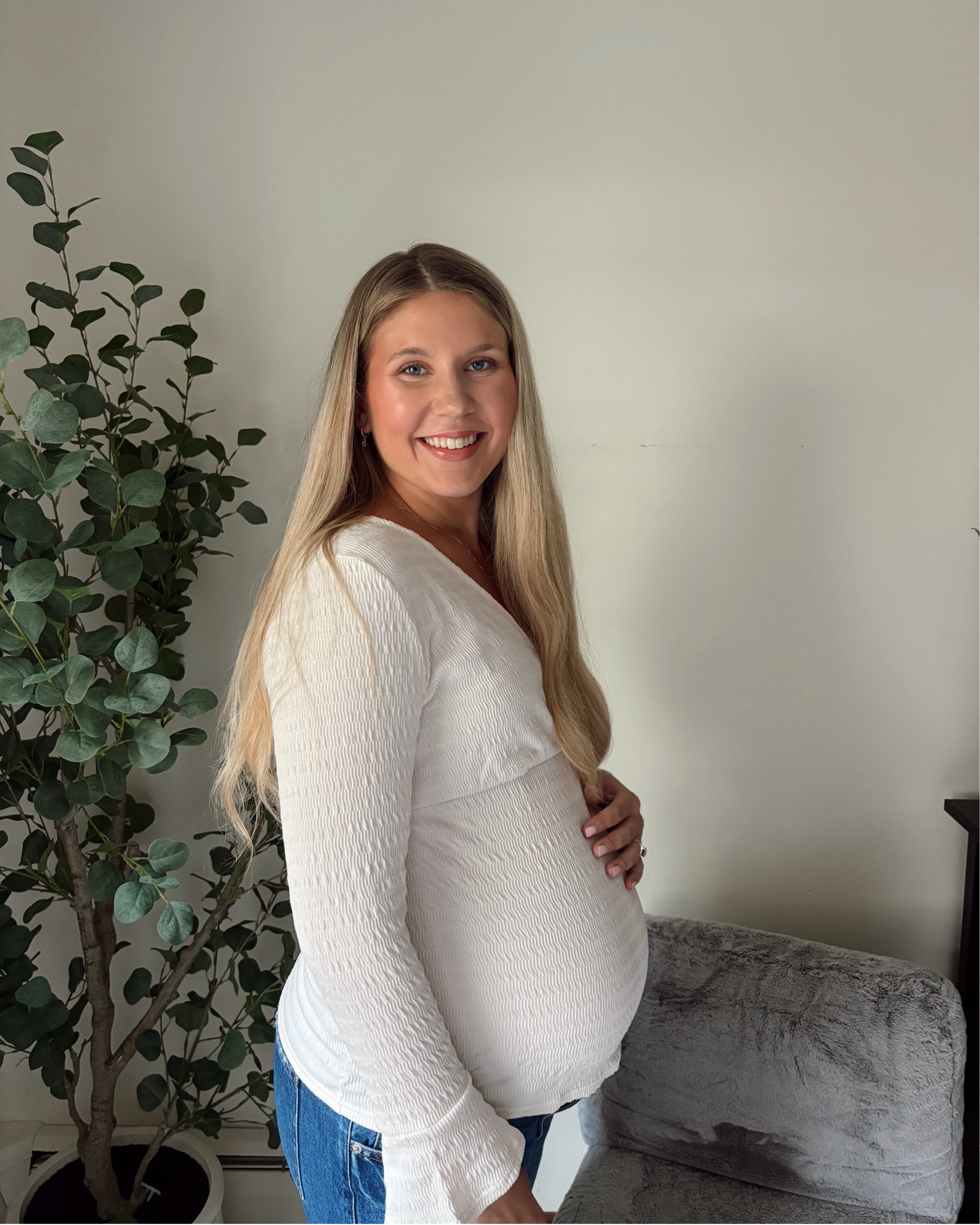 Maternity shirt from Amazon that you can even wear for nursing postpartum!!! 🤰🏼

#LTKFamily #LTKBump #LTKStyleTip