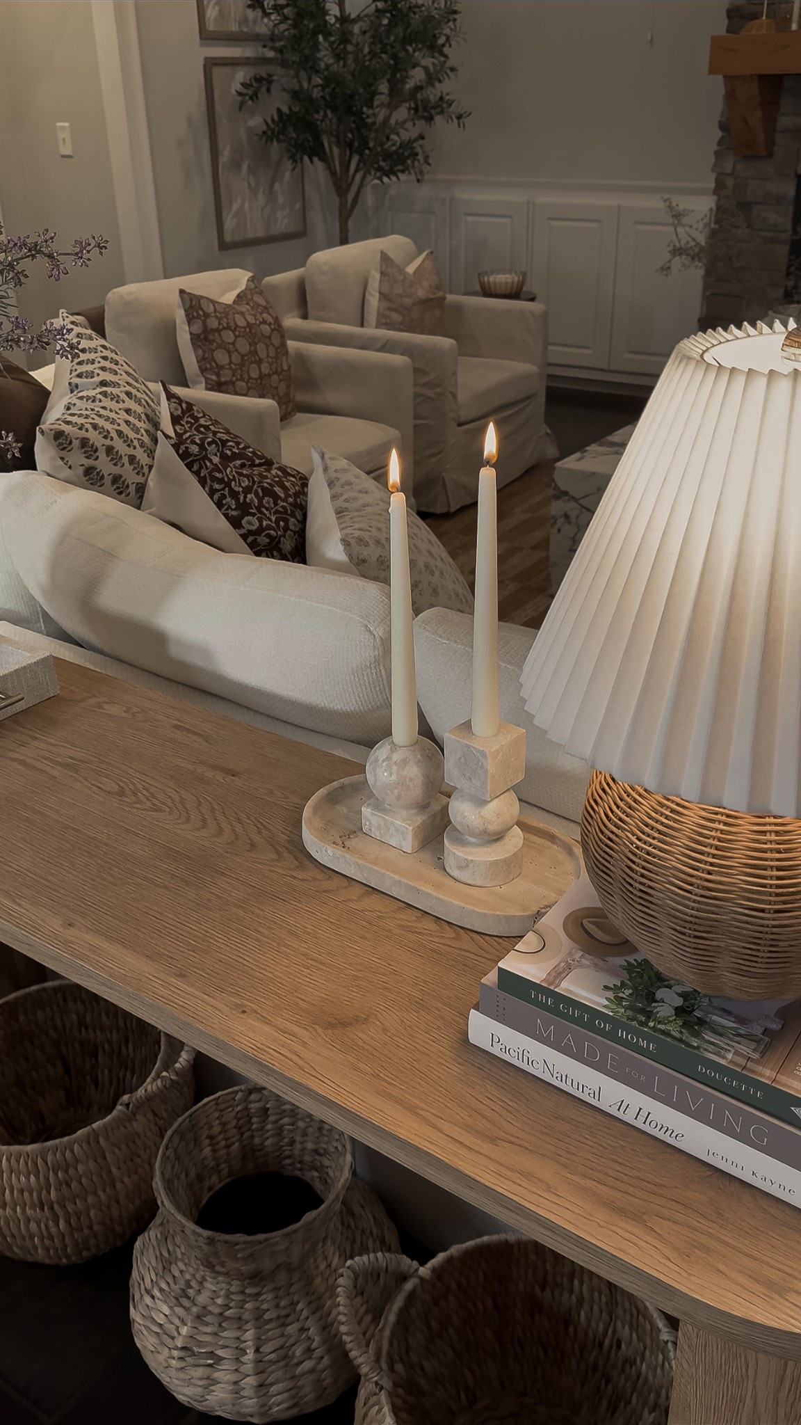 Obsessed with the texture and warmth this travertine tray brings to my space along with these gorgeous new H&M candle holders. 

#HomeDecor #NeutralDecor #EffortlessStyle #OrganicLiving #TimelessDesign #MoodyInteriors #CozyHomeVibes #CollectedSpaces 

#LTKHome #LTKStyleTip