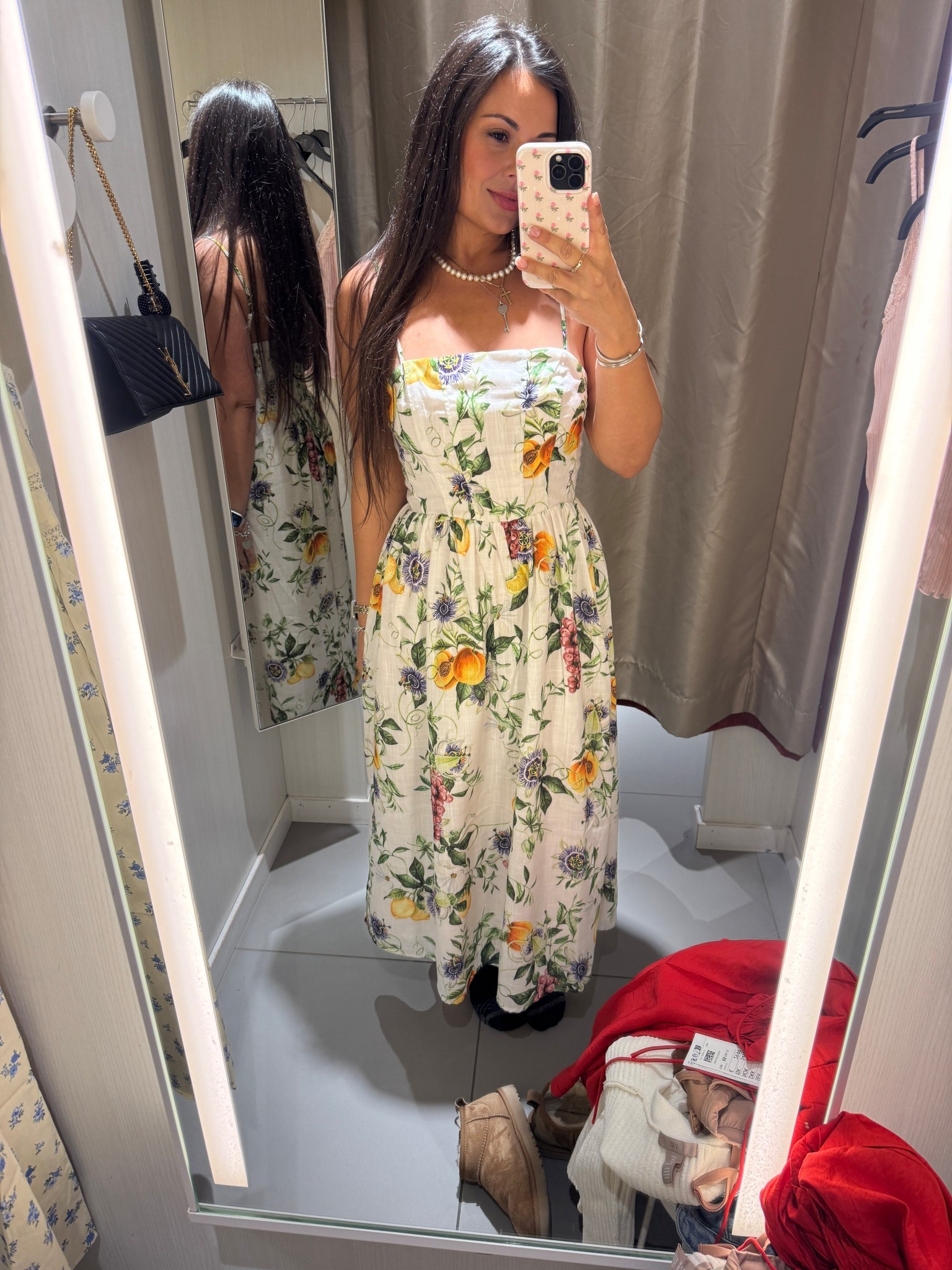Spring dresses from H&M 🍑🌷💐wearing size s needed an xs
Floral dresses 
Mother’s Day dress 
Spring outfit 
Spring 

#LTKootd #LTKMothersDay #LTKSeasonal
