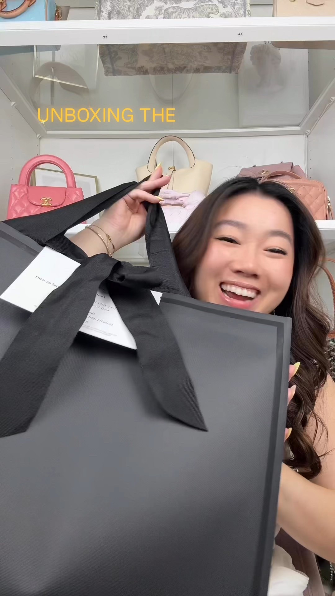 unboxing another dream bag off my 2025 luxury wishlist!! Demellier midi new York 💖 can’t wait to take this on vacation with me!!

#LTKStyleTip #LTKItBag #LTKWatchNow