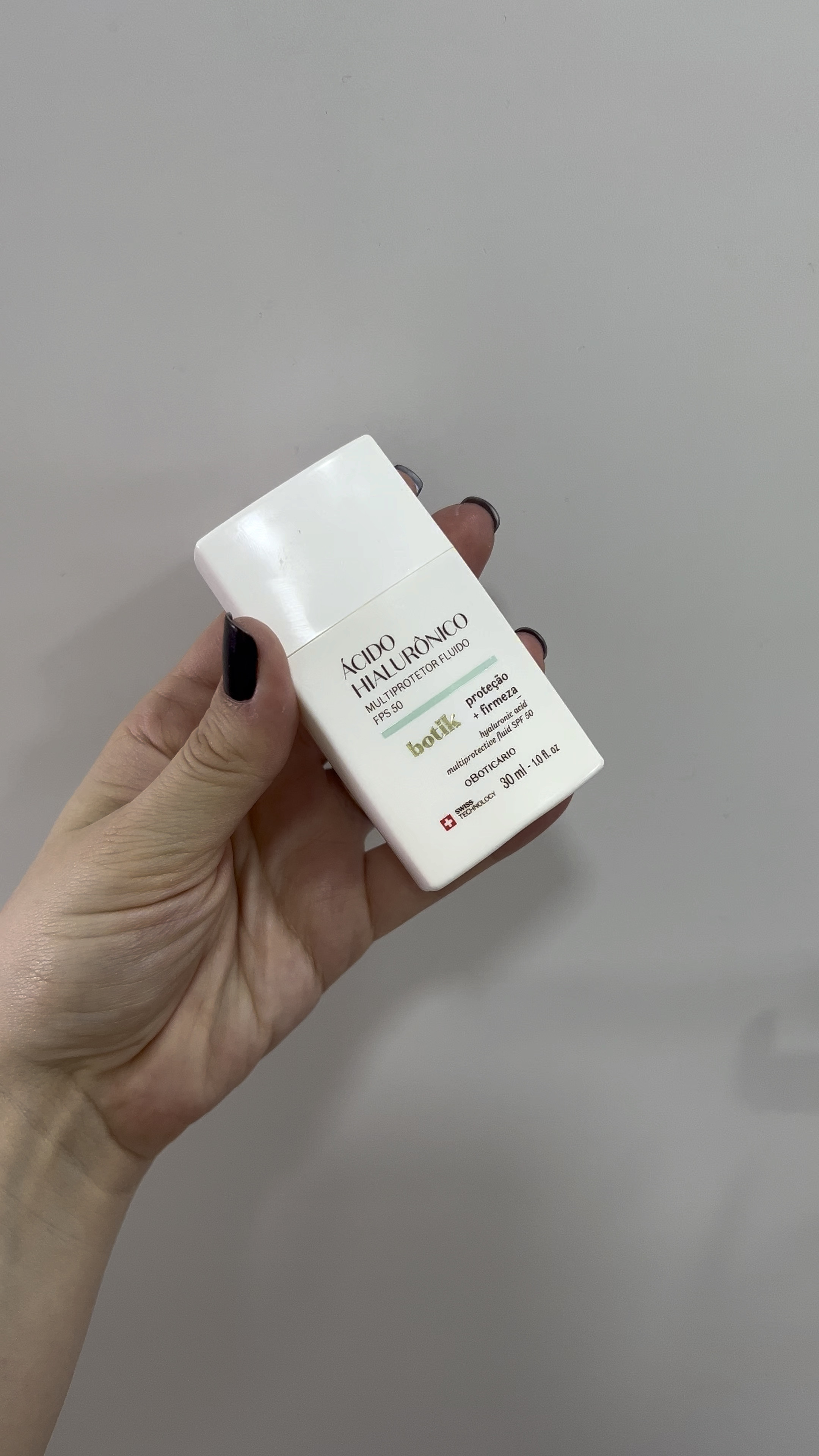 Meu queridinho do momento! Protege e trata a pele ao mesmo tempo, tô usando muito no meu dia a dia! 🤌🏻✨

#LTKbrasil #LTKbeauty