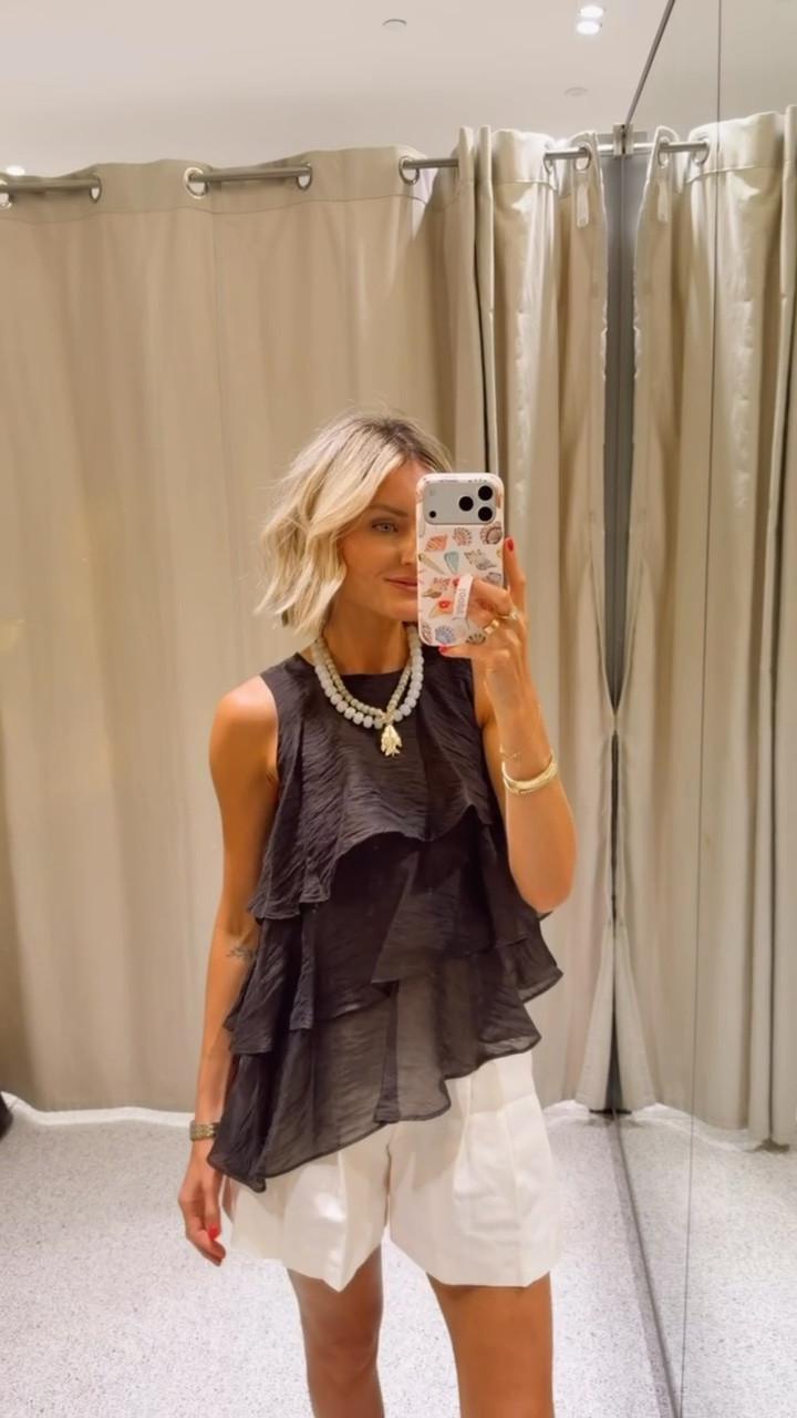 Love the dark brown color for fall with this fun ruffle detail! Perfect for girls night or a date night. Shorts and shoes are sold out but linking similar. Wearing S top

Loverly grey, transitional outfit ideas, summer outfit inspo, women’s fashion, Zara finds, brown ruffle top

#LTKSeasonal