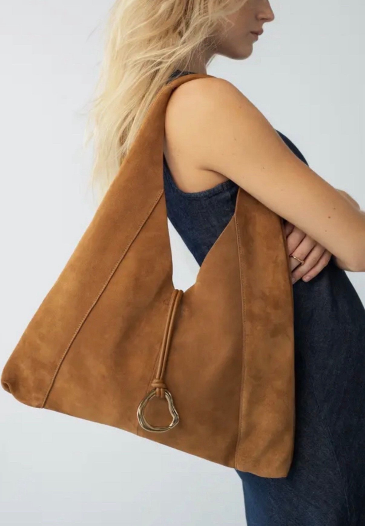 Spring outfit you can wear now!
Cropped trench 
Hobo bag
#ltkbeauty
#ltkfindsunder100

#LTKootd #LTKgrwm #LTKdayinmylife