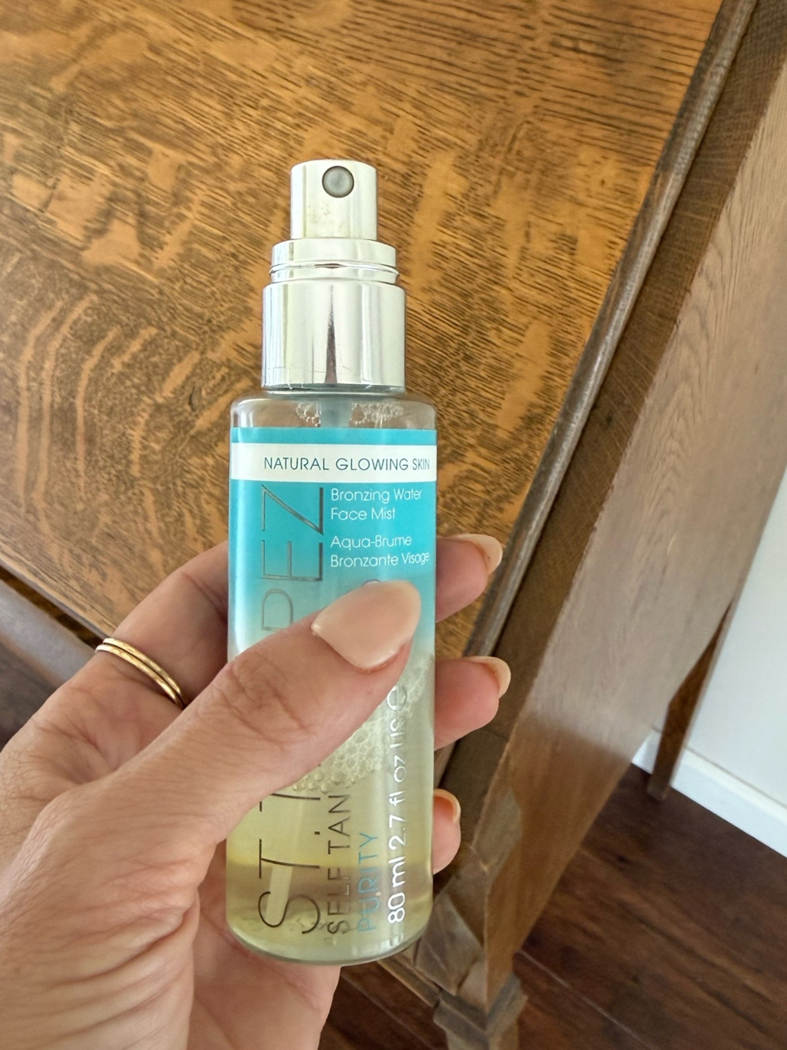 The self tanner I use for my face! I’ve been using this every couple days for my face for the last several months and it’s a keeper for me! Lightweight, non greasy, and builds with time!

Self tanner, Amazon finds

#LTKBeauty #LTKgrwm #LTKselfcare