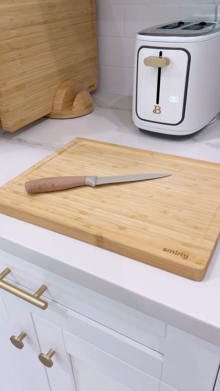 Amazon kitchen find! Love these bamboo cutting boards & stand. They are really nice quality and they look so organized and elevated on the kitchen counter 🫶🏻

Amazon home, knife block, cutting boards, new arrivals, kitchen essentials, amazon unboxing, fancythingsblog

#LTKfindsunder100 #LTKfindsunder50 #LTKhome