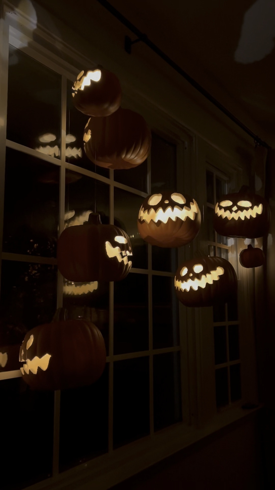 Details on my Harry Potter Halloween decor! 

#halloween #halloweendecor #floatingcandles #harrypotterdecor #harrypotterhalloween #halloween2024 #halloweendecorations #fallvibes #fallaesthetic #autumn #autumnaesthetic #homedecor 

#LTKVideo #LTKSeasonal #LTKHome