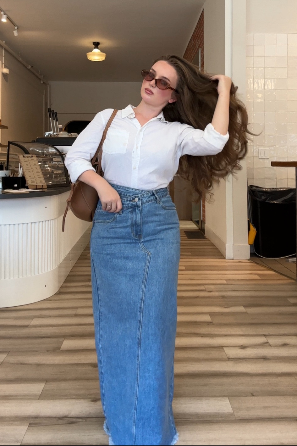 Skirt showpo
Shirt H&M 
Bag polene 
Sunglasses Amazon 