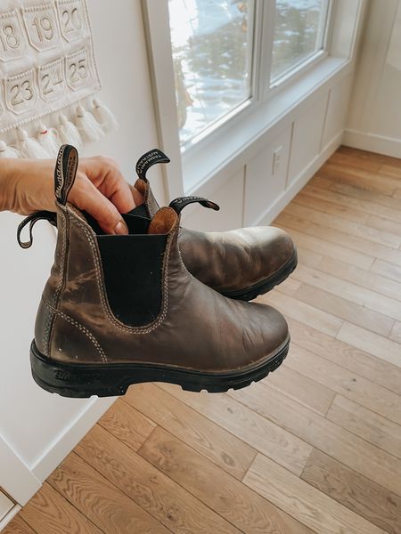 My staple boots! There extremely well made Blundstone boots✔️

#LTKGiftGuide #LTKHoliday #LTKshoecrush