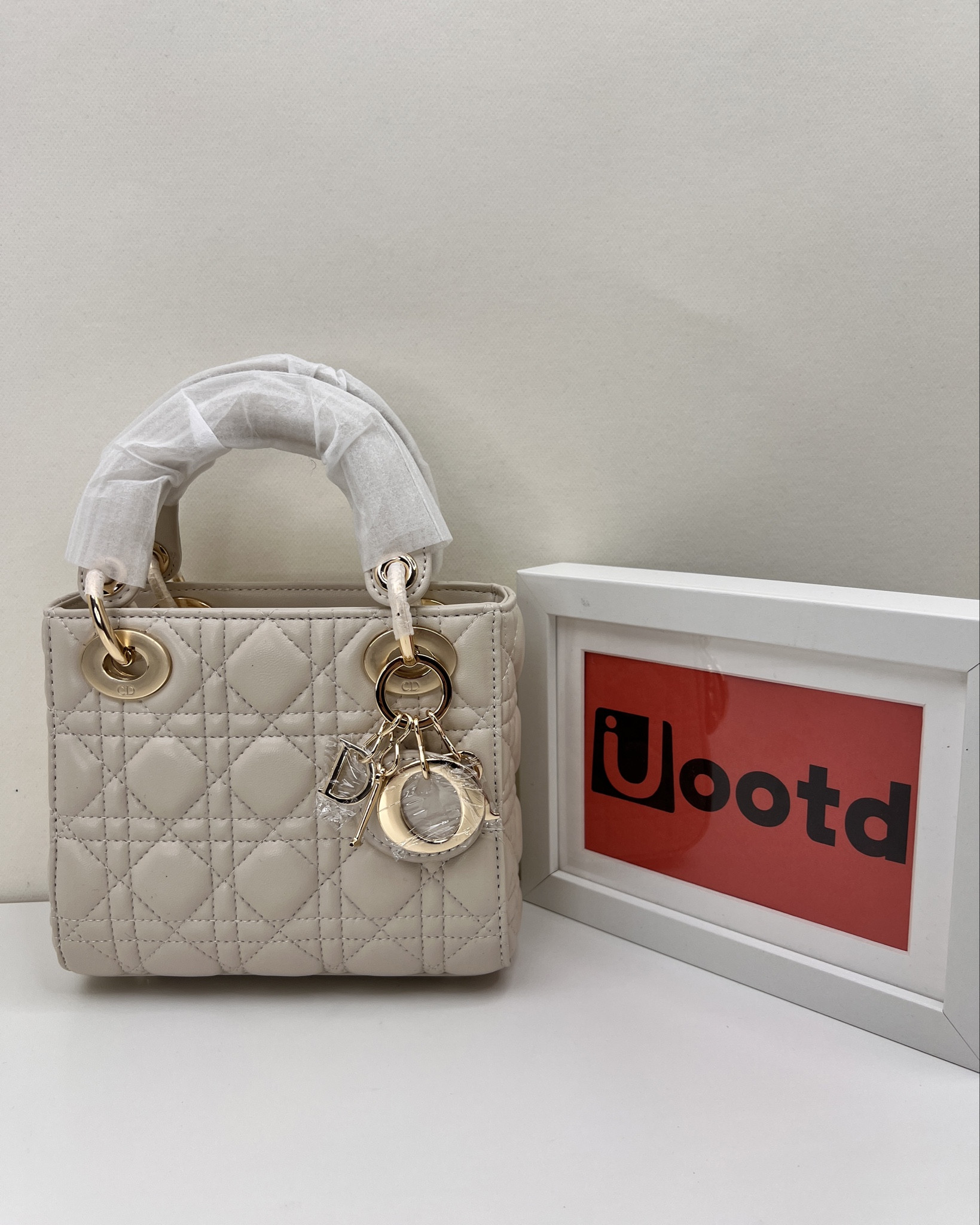 DIOR lady Bag DF Bag DIOR Handbag designer Bag 

#LTKmidsize #LTKworkwear #LTKGiftGuide