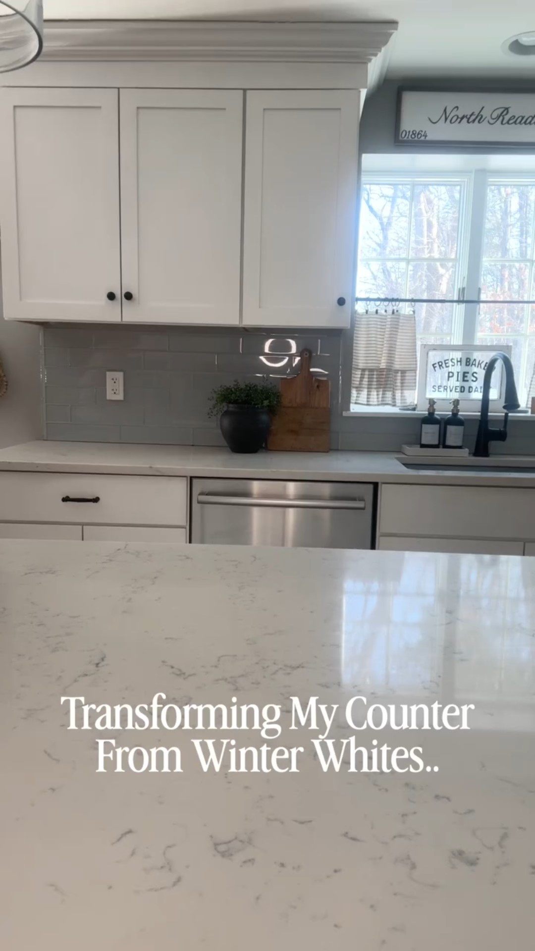 I’m loving these blush tones for spring! These Pom Pom stems are a pale blush/nude tone and I think they look absolutely perfect in this black vase! And for once, I didn’t have to bend and twist the stems, it’s like they were made to go together! 

🛒🔗 Drop the word “Blush” and I’ll DM you links to the vase & stems, as well as all of the other pieces I used to create this spring centerpiece on my LTK ⬇ https://liketk.it/5VKoK

#reels #decor #candles #centerpieces #homedecor