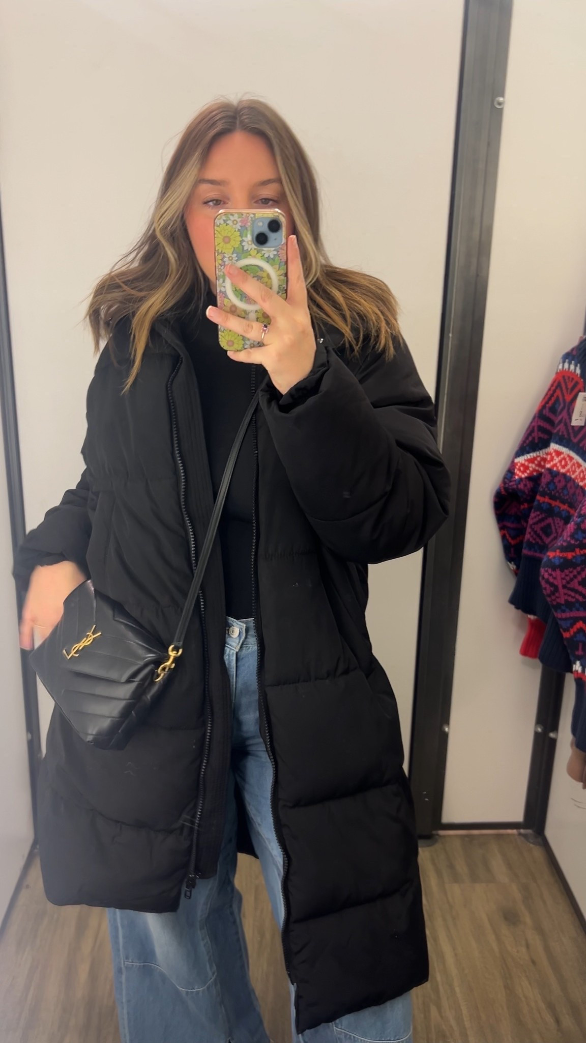 Favorite winter jacket, I’ve had this for 3 years now and it’s held up great! The perfect oversized winter jacket! 