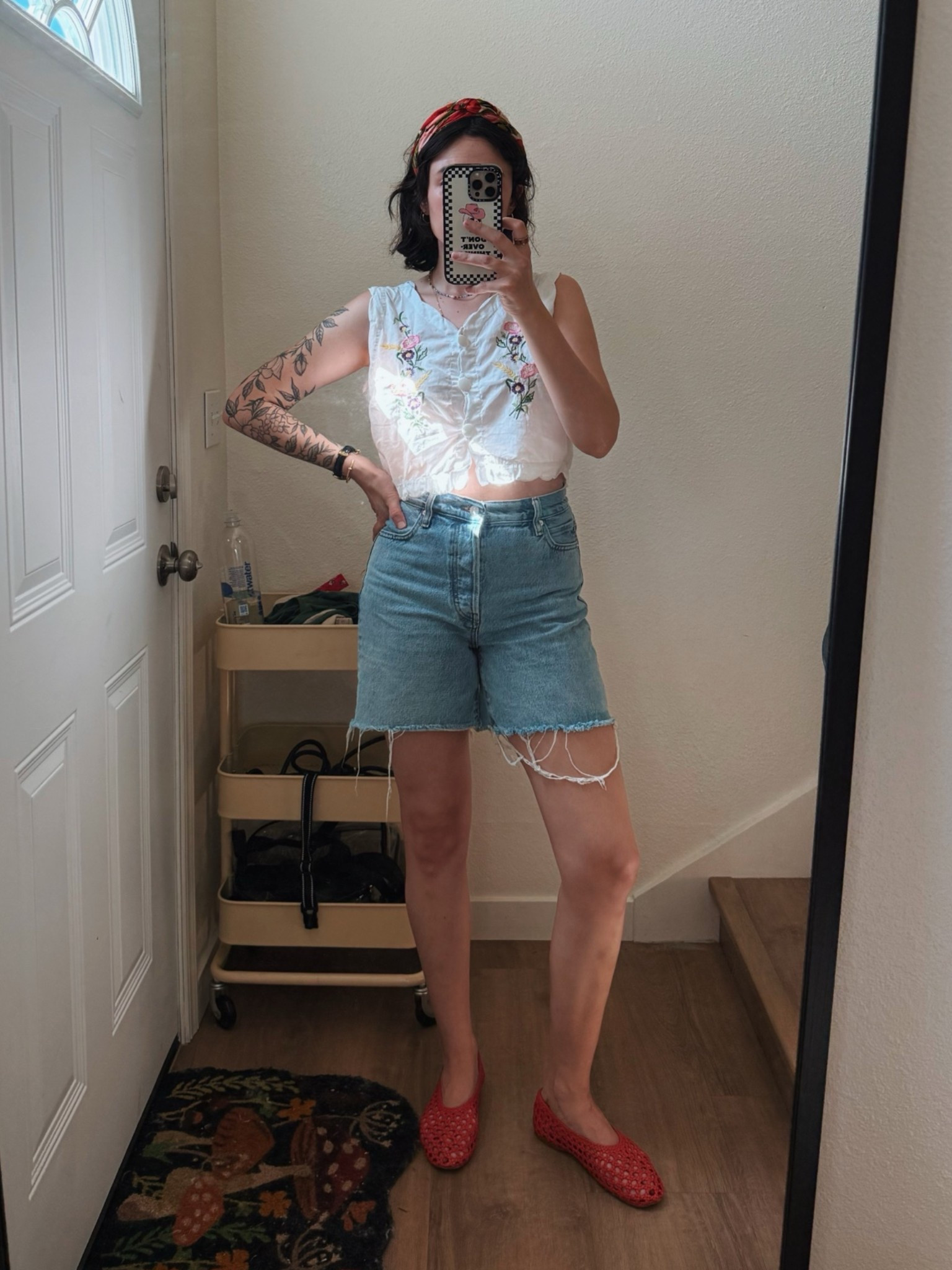 June 14 ootd 🌱 top is vintage from shop fervor (tagged on ig), scarf (as a headband) is continuum vintage (tagged on ig)! Shorts are on sale nearly everywhere that I linked 🧚🏼‍♀️ true to size!! I’m wearing a 25.

#LTKootd #LTKSaleAlert