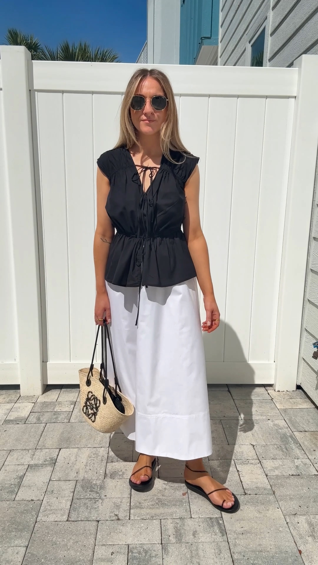 Simple summer / holiday outfit idea 


LTKAroundTheWorld #LTKpetite #LTKsummer