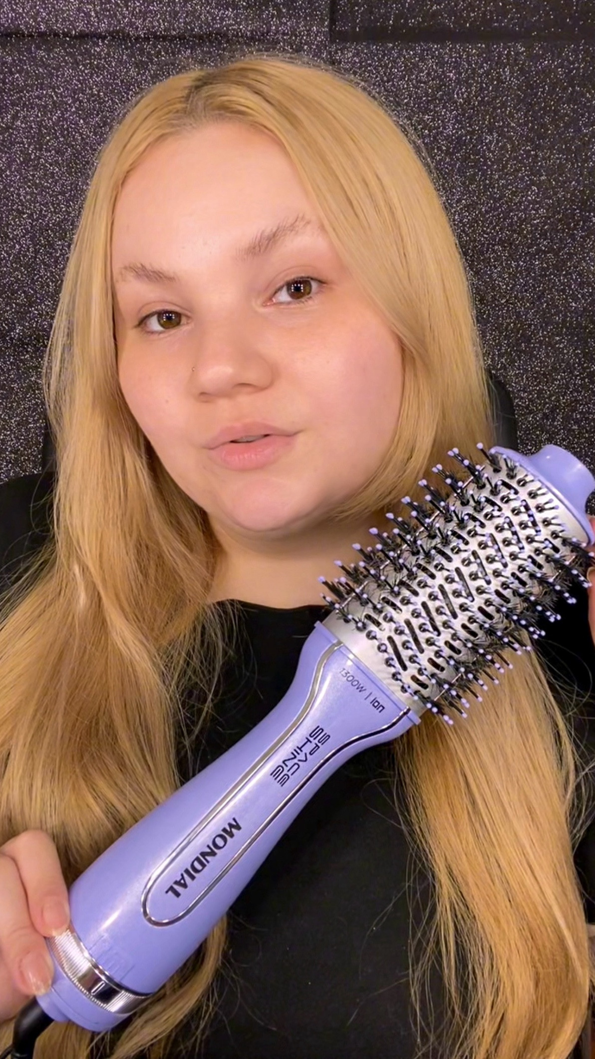 Testei escova space shine da Mondial 

#LTKbrasil #LTKautumn #LTKbeleza