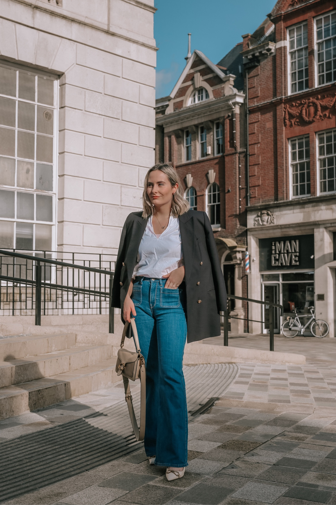 Thoughts on flare jeans? ✨

#LTKfindsunder50 #LTKitbag #LTKstyletip