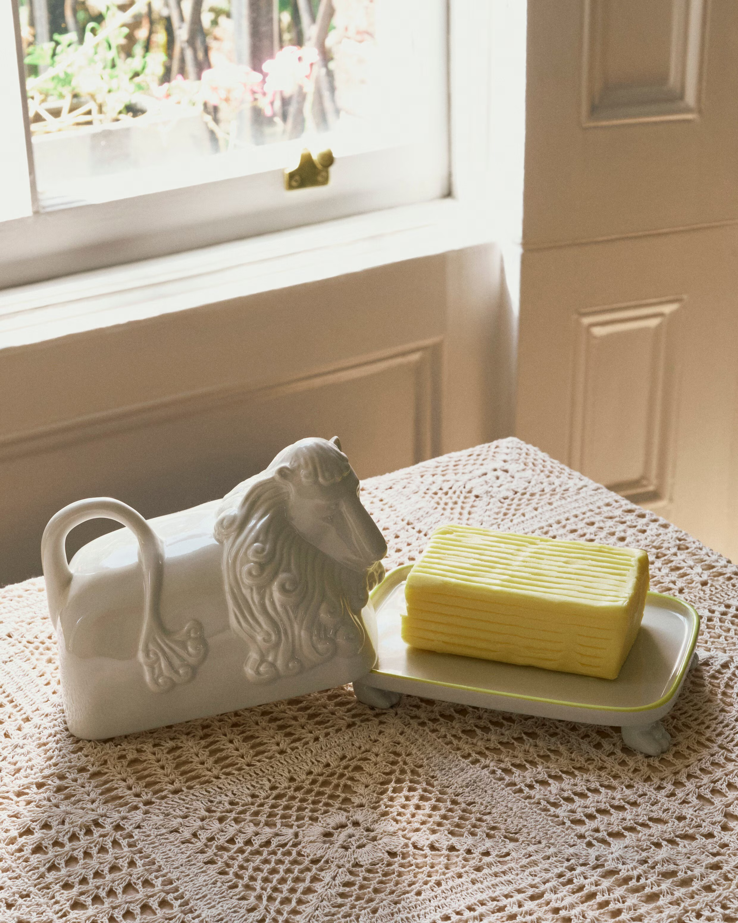 Shrimps x Oliver Bonas Lenny Lion Butter Dish | Oliver Bonas | Oliver Bonas (Global)