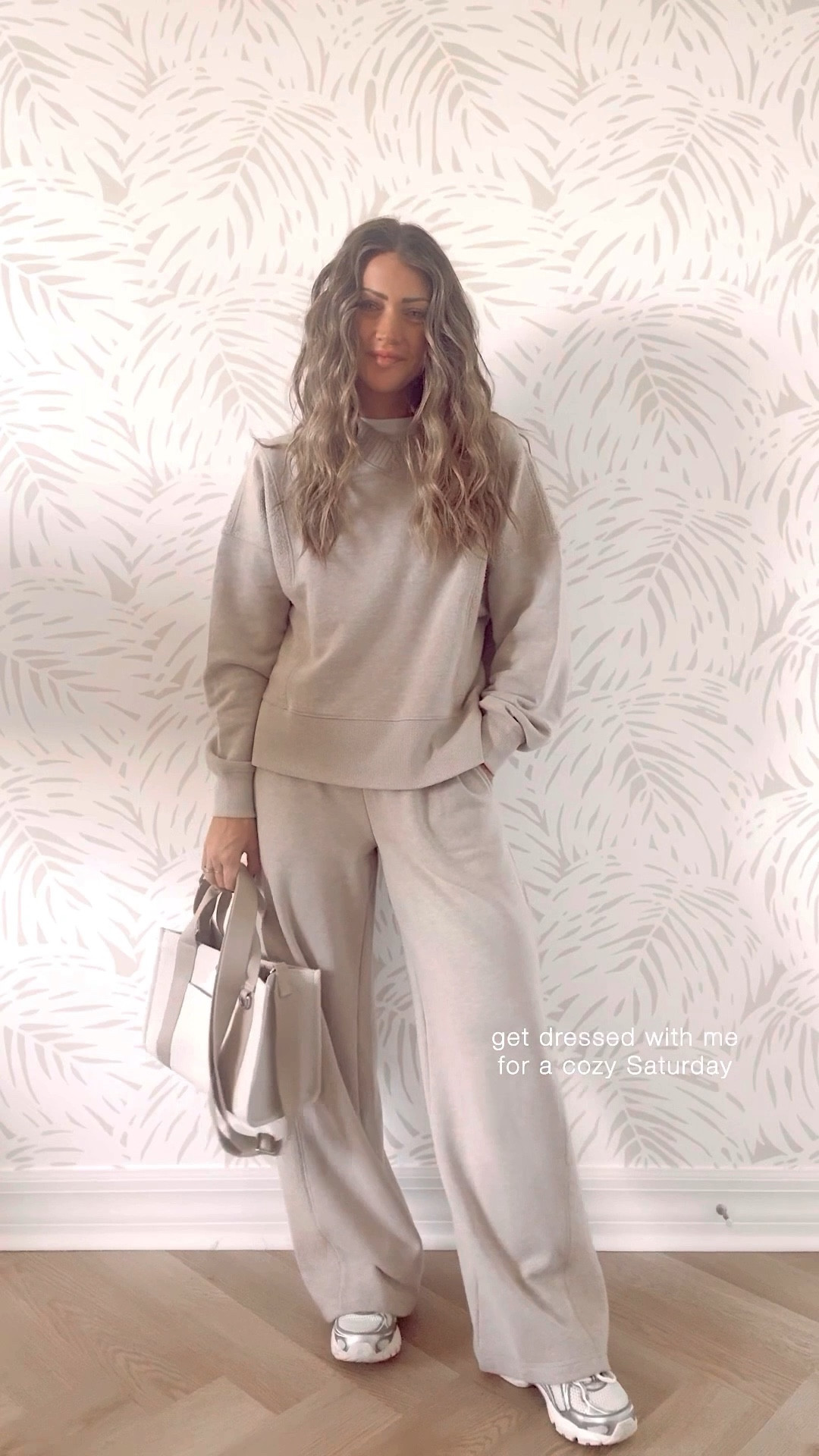 SO COZY! This is the set you’ll want to live in all winter. 🫶🏻 and it’s 25% off right now!! 
>> I’m 5’4, size 0/2 wearing XS regular for a baggy fit. Size down at least one size! If you’re any shorter than me, you’ll probably want the short length— these def run super long. 

#neutraloutfits #matchingsets #traveloutfit #momoutfits #giftsforher #christmasbreak #winterstyle 