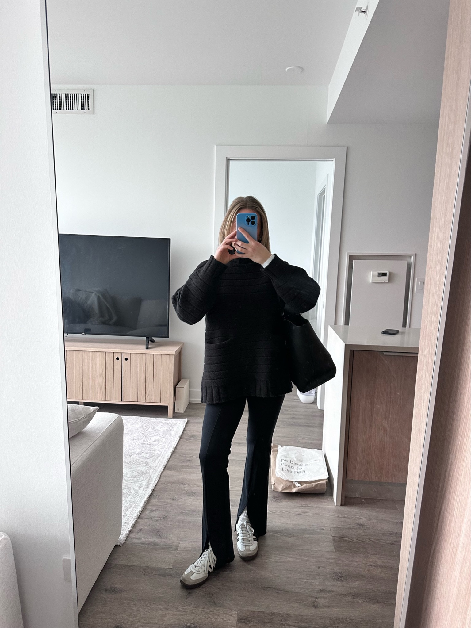 Changing up the routine! Got ready to work from a coffee shop today! Cheers to a productive Thursday 🖤 #OutfitRepeater
#WorkFromHomeOutfit
#Everlane #BreakYourBudget

#LTKWorkwear #LTKHome #LTKStyleTip