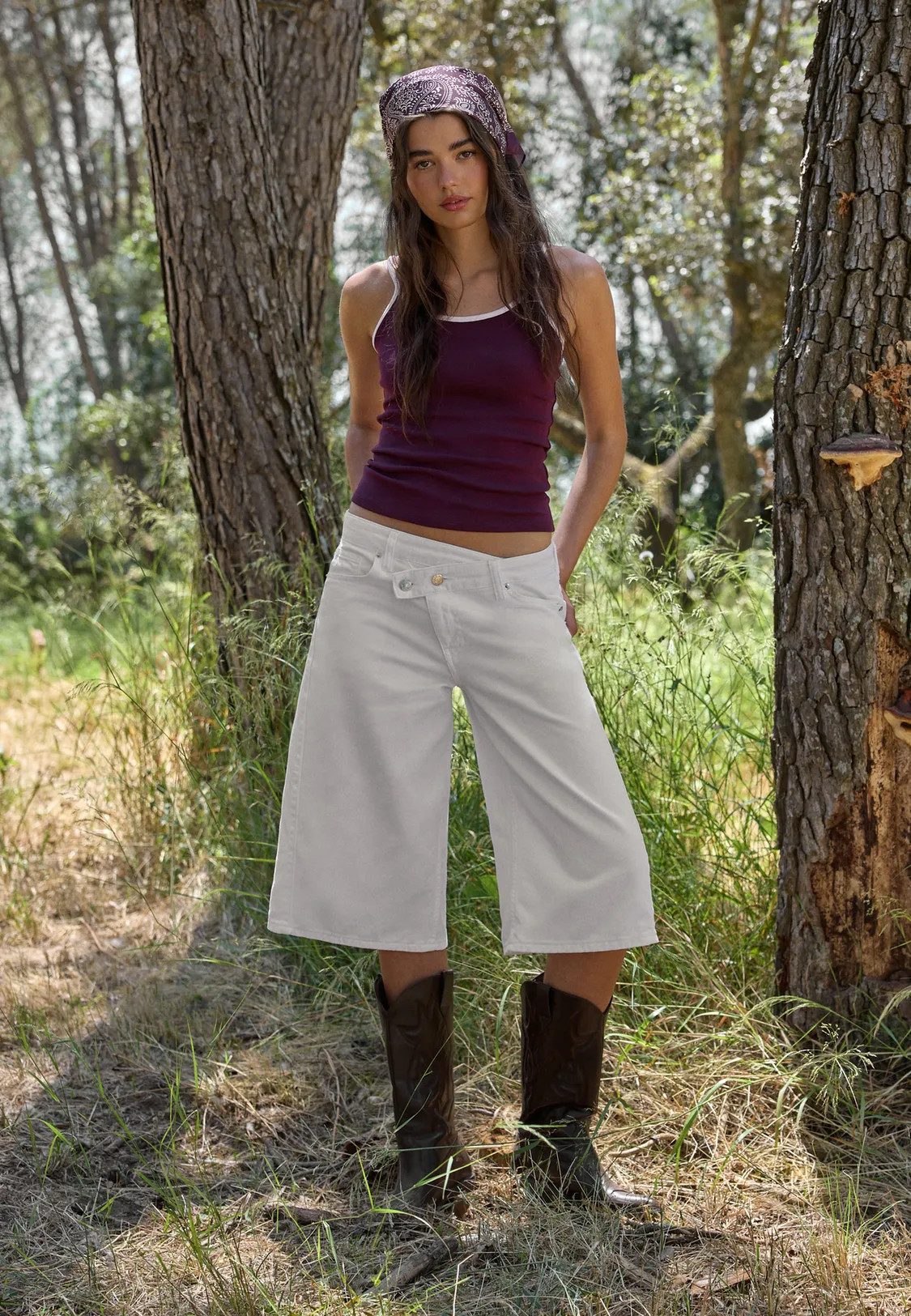 Jorts mit \u00fcberkreuztem Bund - Mode f\u00fcr Damen | Stradivarius Deutschland | Stradivarius DE