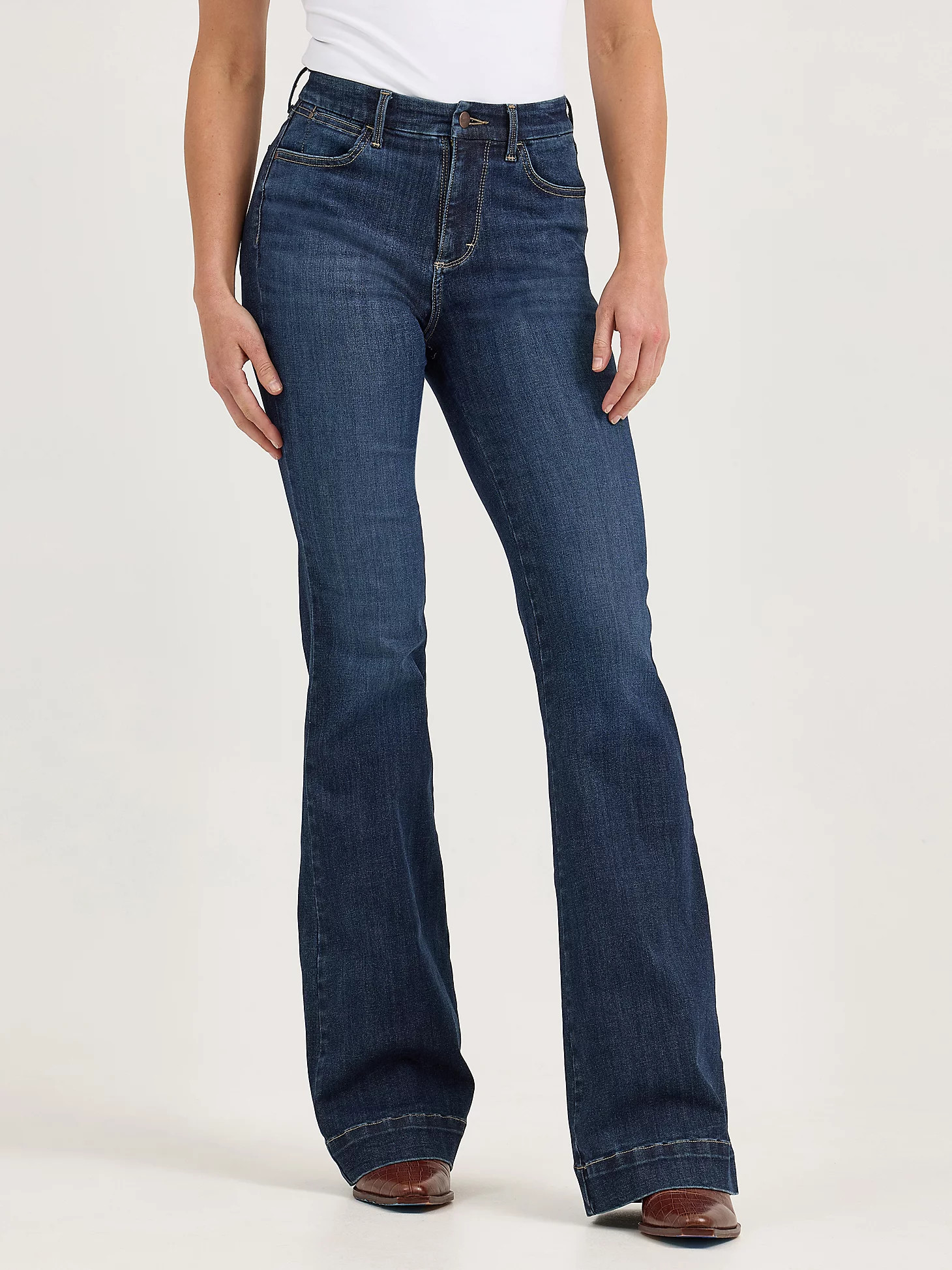 Women's Wrangler Bespoke High Rise Trouser Jean | Wrangler