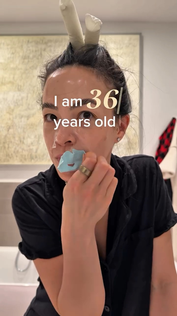 I’ve always envied people who are naturally happy. The ones whose first reaction to everything is just... positivity.

For me, it’s never been like that. It takes SO much work to train my brain to not default to the negative. It’s been a work in progress for years where I constantly start, fall off the horse, and then have to find the energy to restart all over again.

But then I heard @eileengu talking about neuroplasticity—the fact that our brains are actual muscles we can train—and it shifted how I looked at my mental space. I realized I should be pouring just as much intentionality into my thoughts as I do into my home.

I’ve been making a little bit of progress lately by incorporating these tiny, habits:
• Gratitude journaling. I know it sounds silly, but this one simple act has helped shift my mindset more than almost anything else.
• Giving myself grace. If I’m having a bad day and the negative thoughts are winning, I don’t get mad at myself anymore. That just perpetuates the cycle. Now, I feel the negativity, I analyze why it’s there, I acknowledge it... and then I let it go.
• Celebrating micro-wins. Instead of just checking a goal off a list and moving on, I’m actually stopping to celebrate the positive wins. It’s about reinforcing those good feelings so they actually stick.

These tiny changes are starting to make a difference. Do I still spiral? Absolutely. Especially with the state of the news cycle right now. But the spirals are shorter. They’re recognized faster. And they’re being overtaken by positivity more often than not.

It’s not perfect, but it’s practicing. And that’s what counts.
If you’re in this season of trying to reclaim your mind, too... join me. 🤍