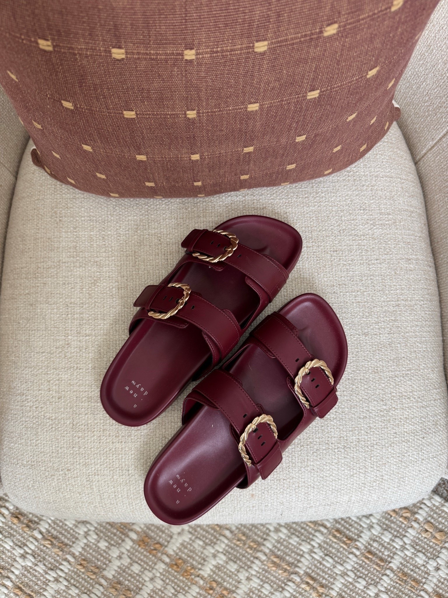 Target with the cutest burgundy slides! So perfect to throw on and go but still look cute this spring/summer! ☀️☀️☀️

target new arrivals, target fashion, target shoes, spring sandals, summer sandals 

#LTKootd #LTKSeasonal