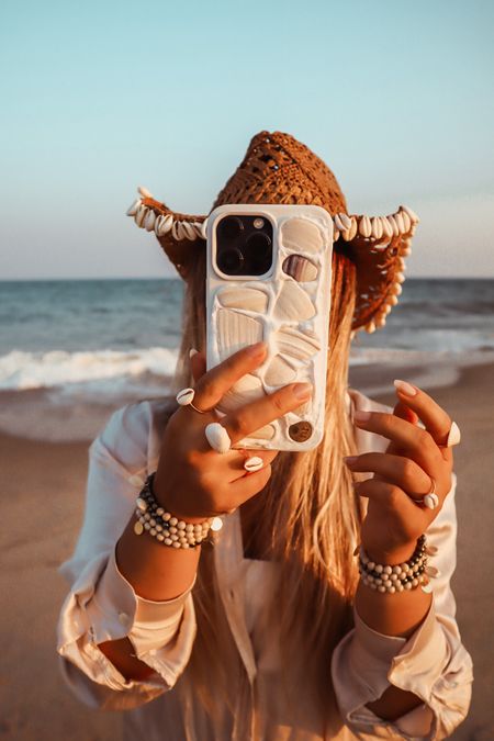 For your summer and vacation selfies🐚

#phonecase #accessories #summer #vacation #summertrends #mermaidaesthetic #shells #boho #gift #giftidea


#LTKFindsUnder50 #LTKTravel #LTKGiftGuide