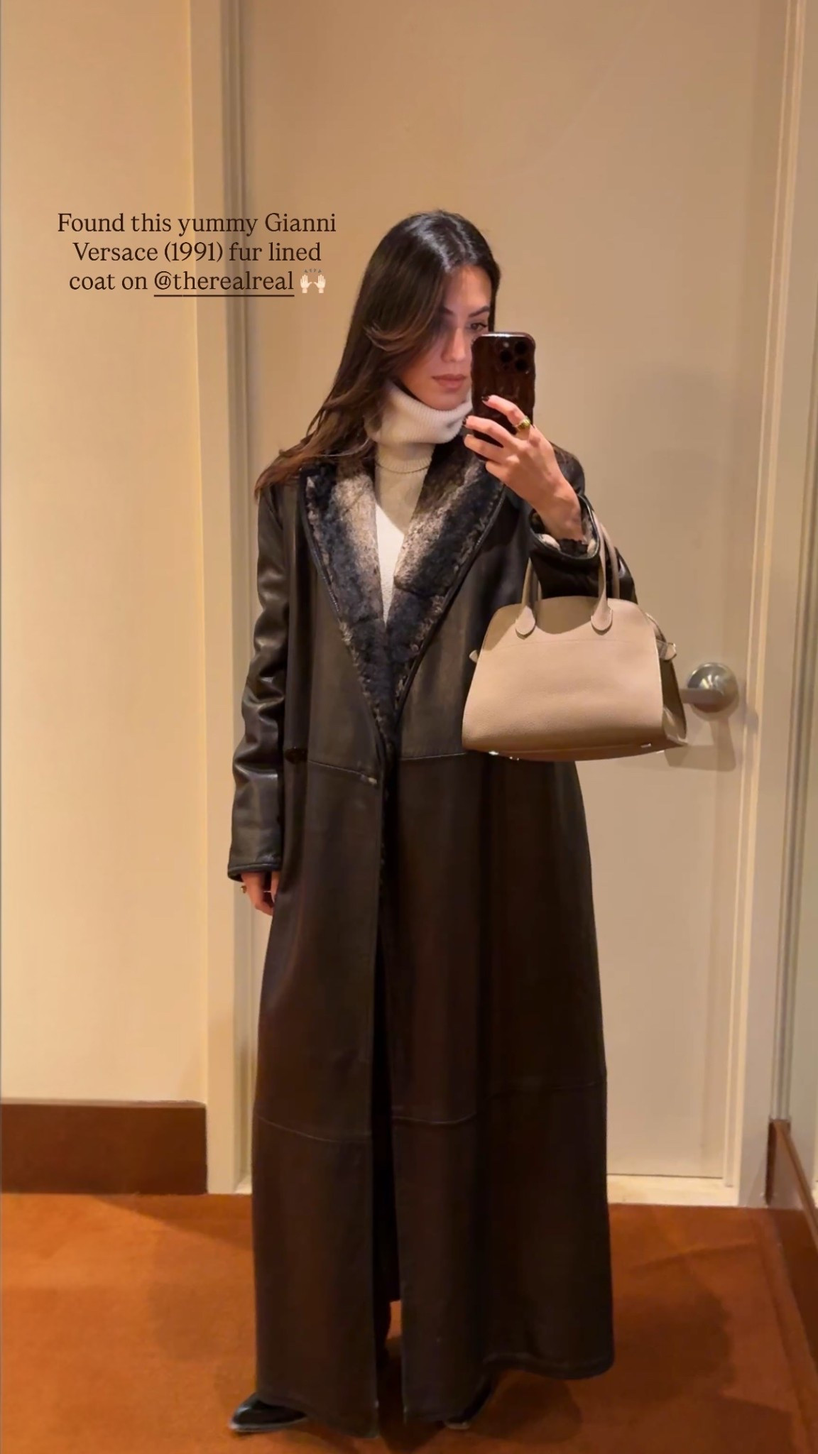 In love with this vintage coat!! I linked some similar options here so you can get the same look :)

#LTKgrwm #LTKSeasonal #LTKootd