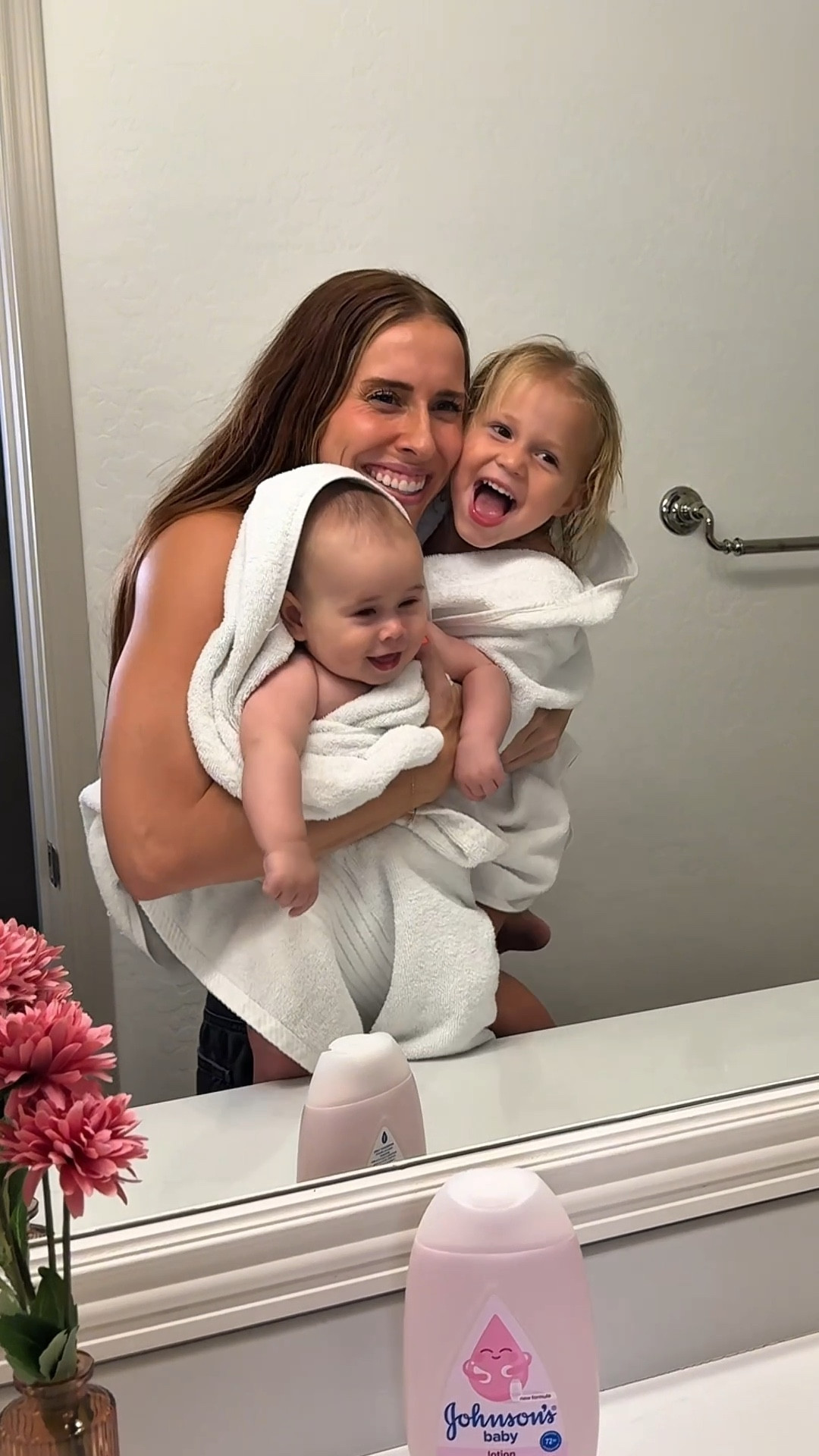 #Ad Can we all agree there’s nothing more adorable than a baby fresh out of the bath?🥹Our bath time staple is @johnsonsbaby Head-to-toe wash and Baby Lotion- we love that it gently cleanses, nurtures, and protects baby’s skin, hair, and scalp*. It’s designed to be 100% gentle on baby’s delicate skin which means more time for mama + baby (+ sister) bonding time🥹🫶🏼 @target #ItsPureLove #JohnsonsBabyPartner #TargetPartner #Target *from dryness  @shop.ltk #liketkit 