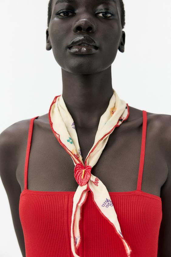 EMBROIDERED BANDANA WITH METALLIC FLOWER | Zara US