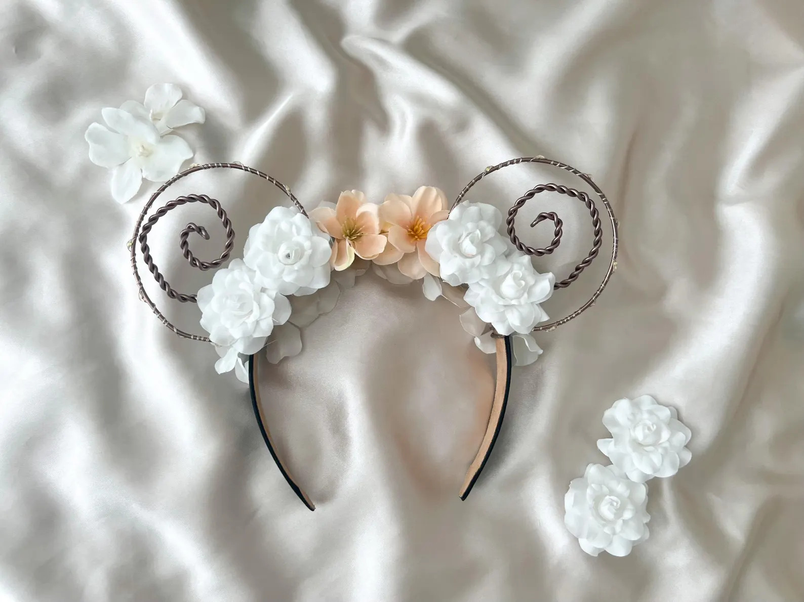 Princess Leia Organa Inspired Ears | Star Wars | Mouse Ears | Flower Wire Ears - Etsy | Etsy (US)