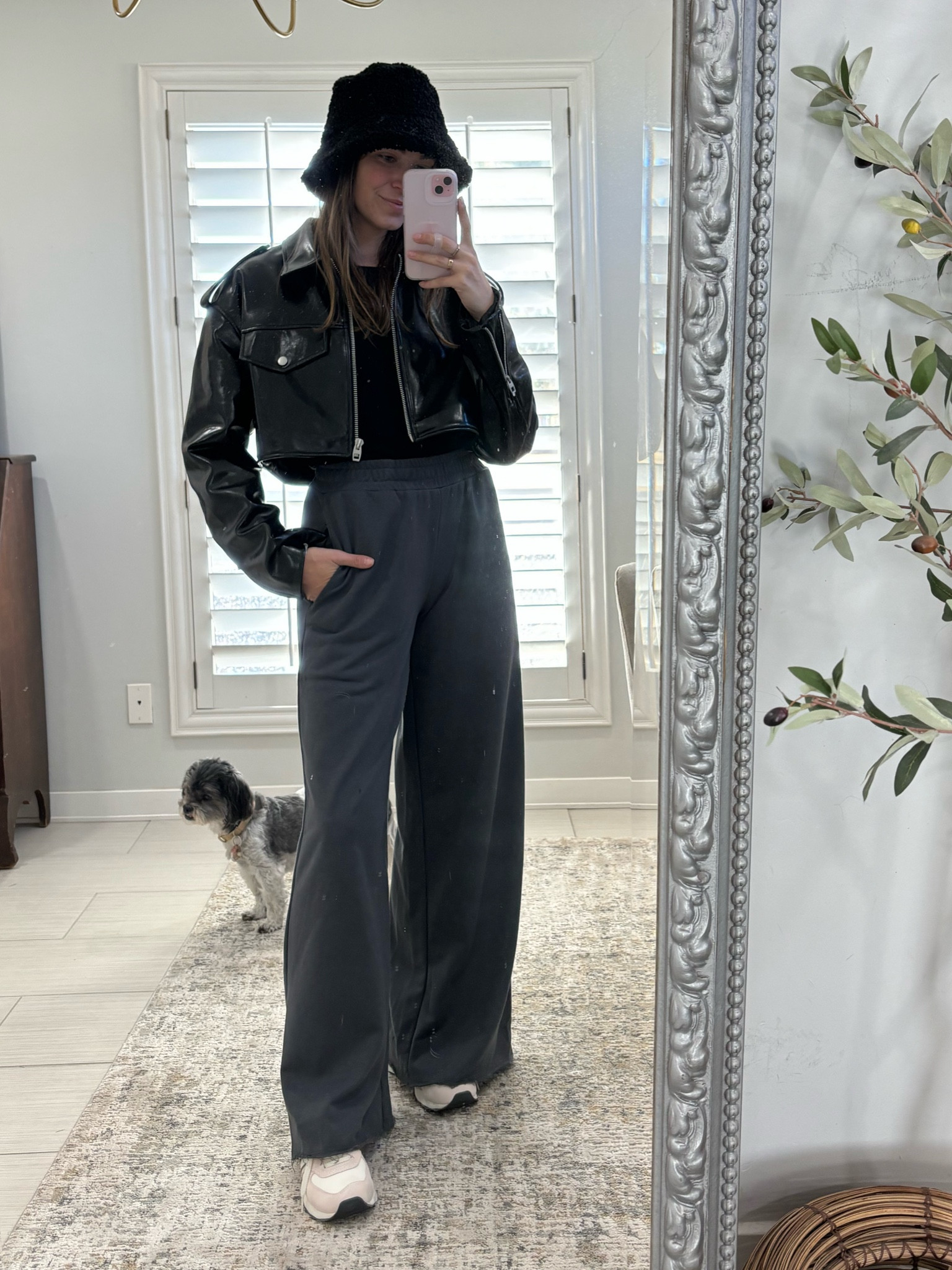 Coziest sweats🤍 use code Amandalyn10

#LTKstyletip #LTKfindsunder100